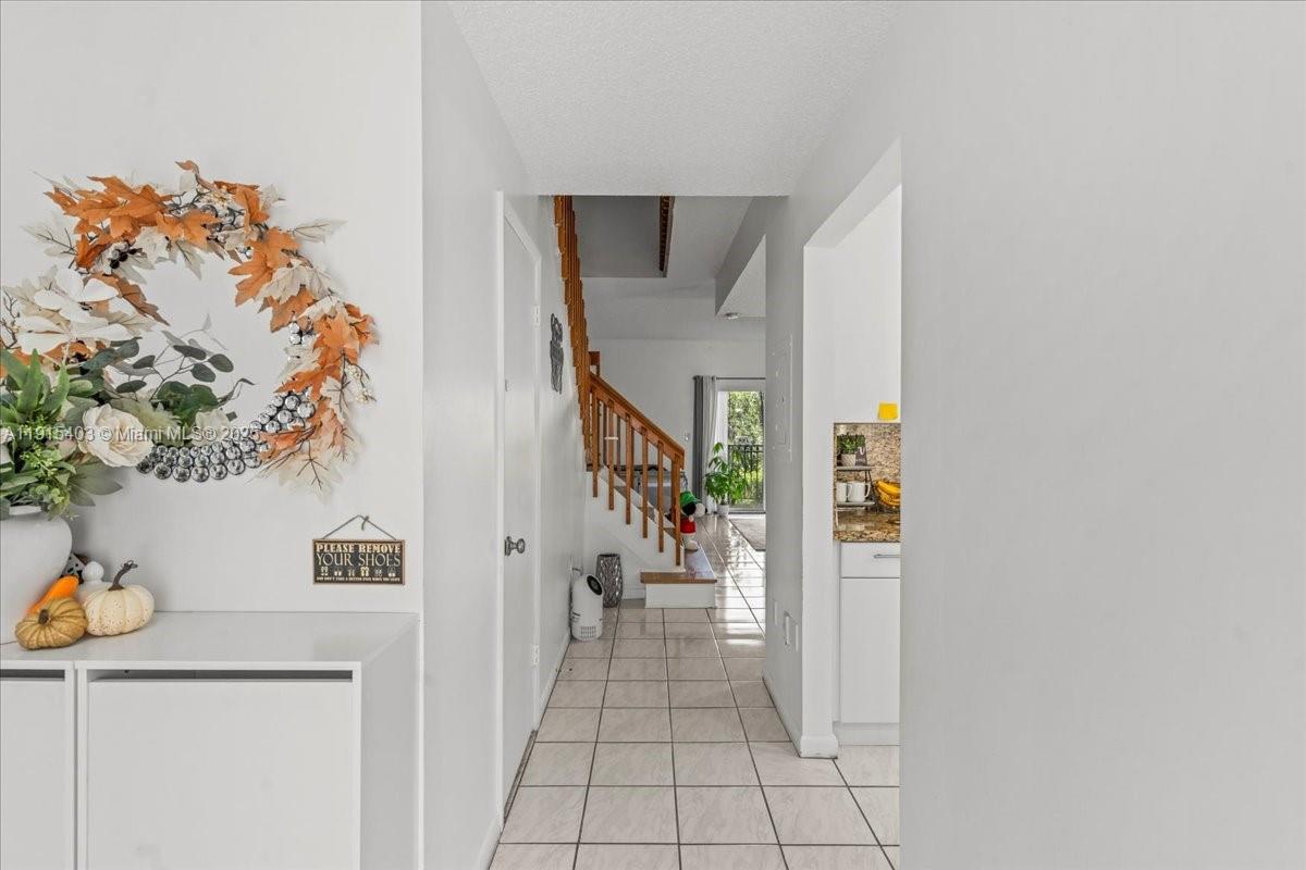 10014 Hammocks Blvd # 4 Unit: 204-4