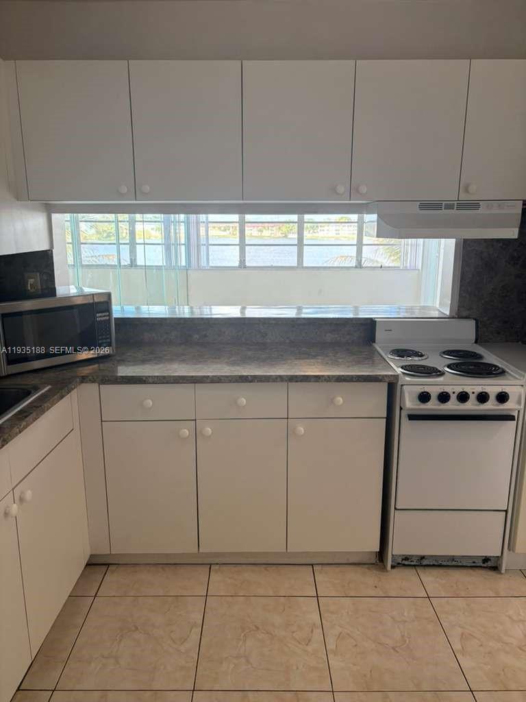 1551 NE Miami Gardens Dr Unit: 216