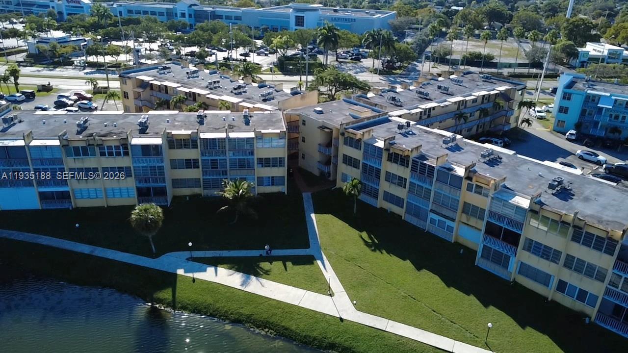 1551 NE Miami Gardens Dr Unit: 216