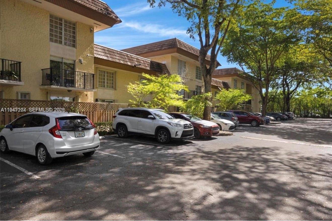 8500 SW 109th Ave # 101 Unit: 6-101