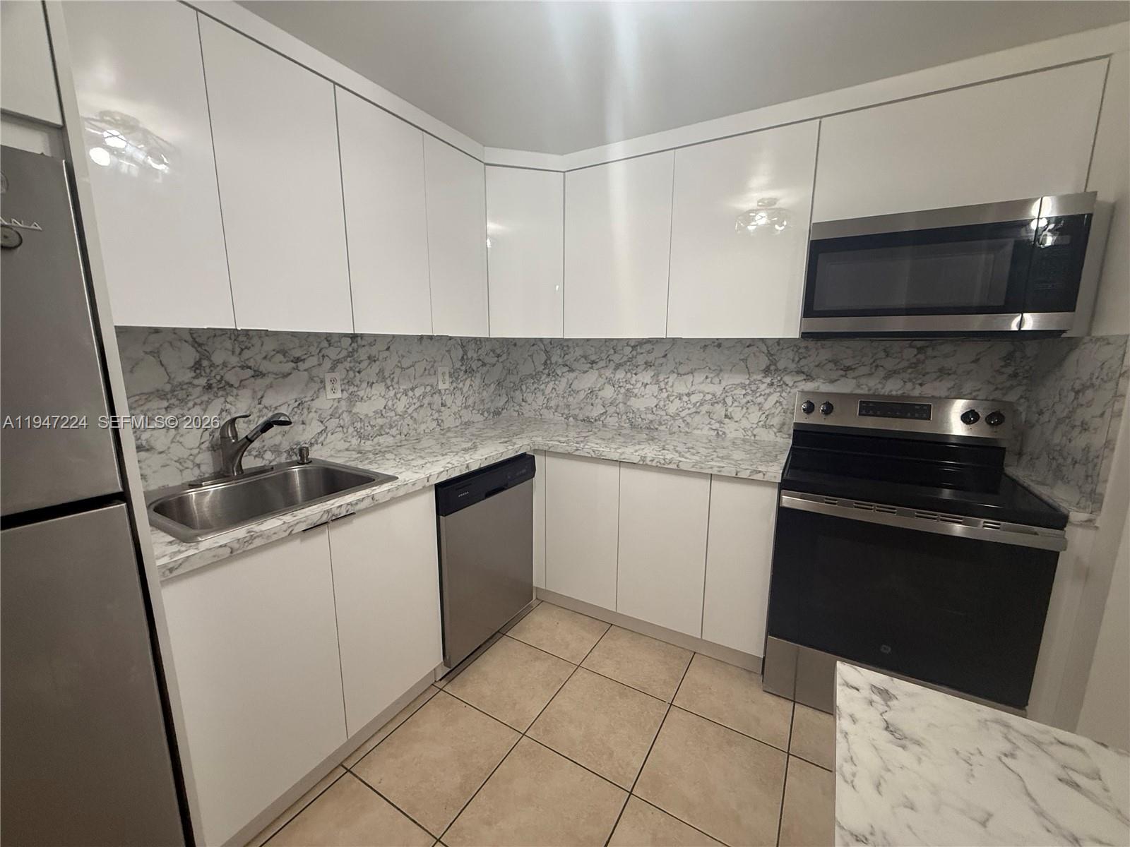 8500 SW 109th Ave # 101 Unit: 6-101