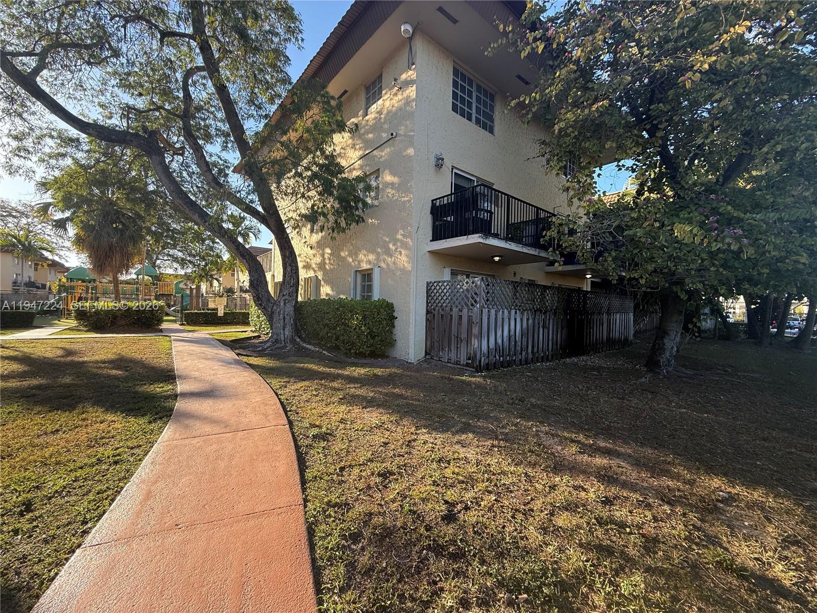 8500 SW 109th Ave # 101 Unit: 6-101