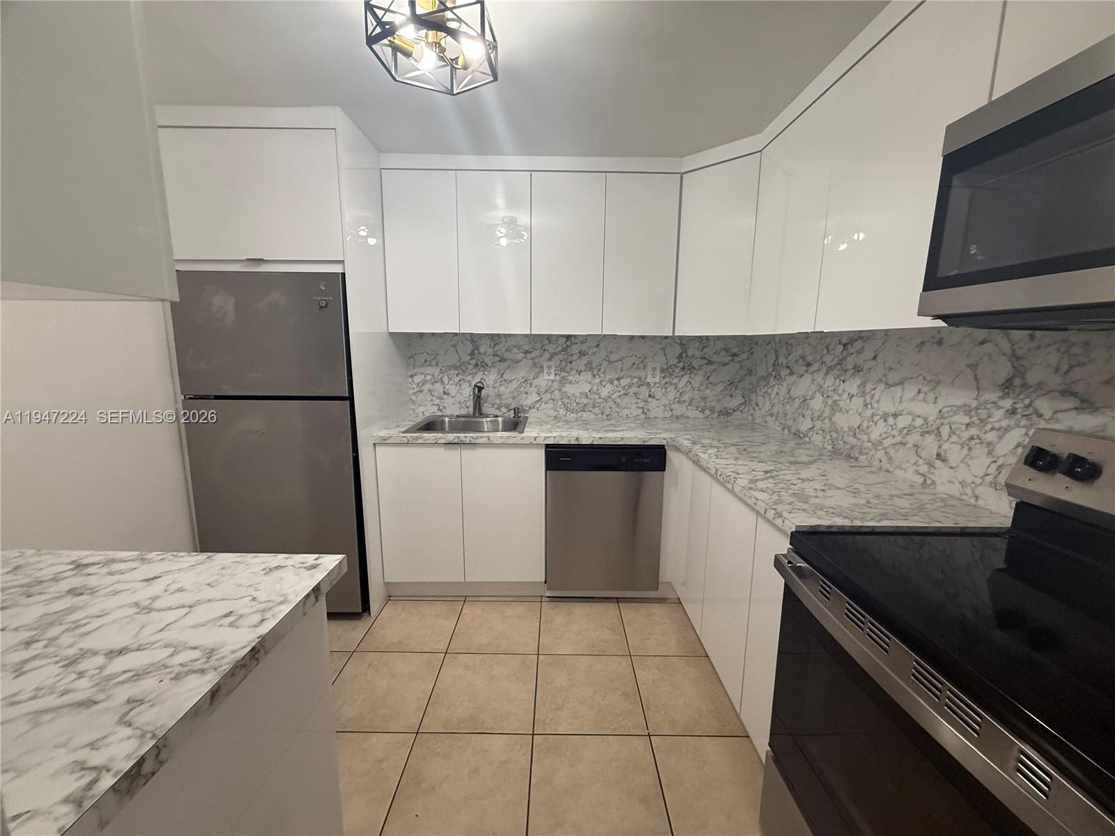 8500 SW 109th Ave # 101 Unit: 6-101