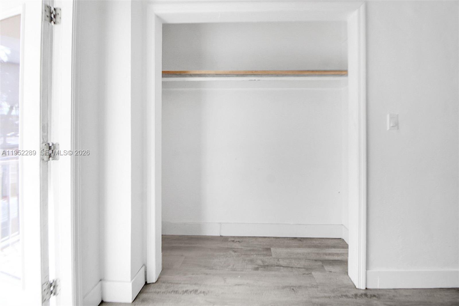 4201 Indian Creek Dr # 8