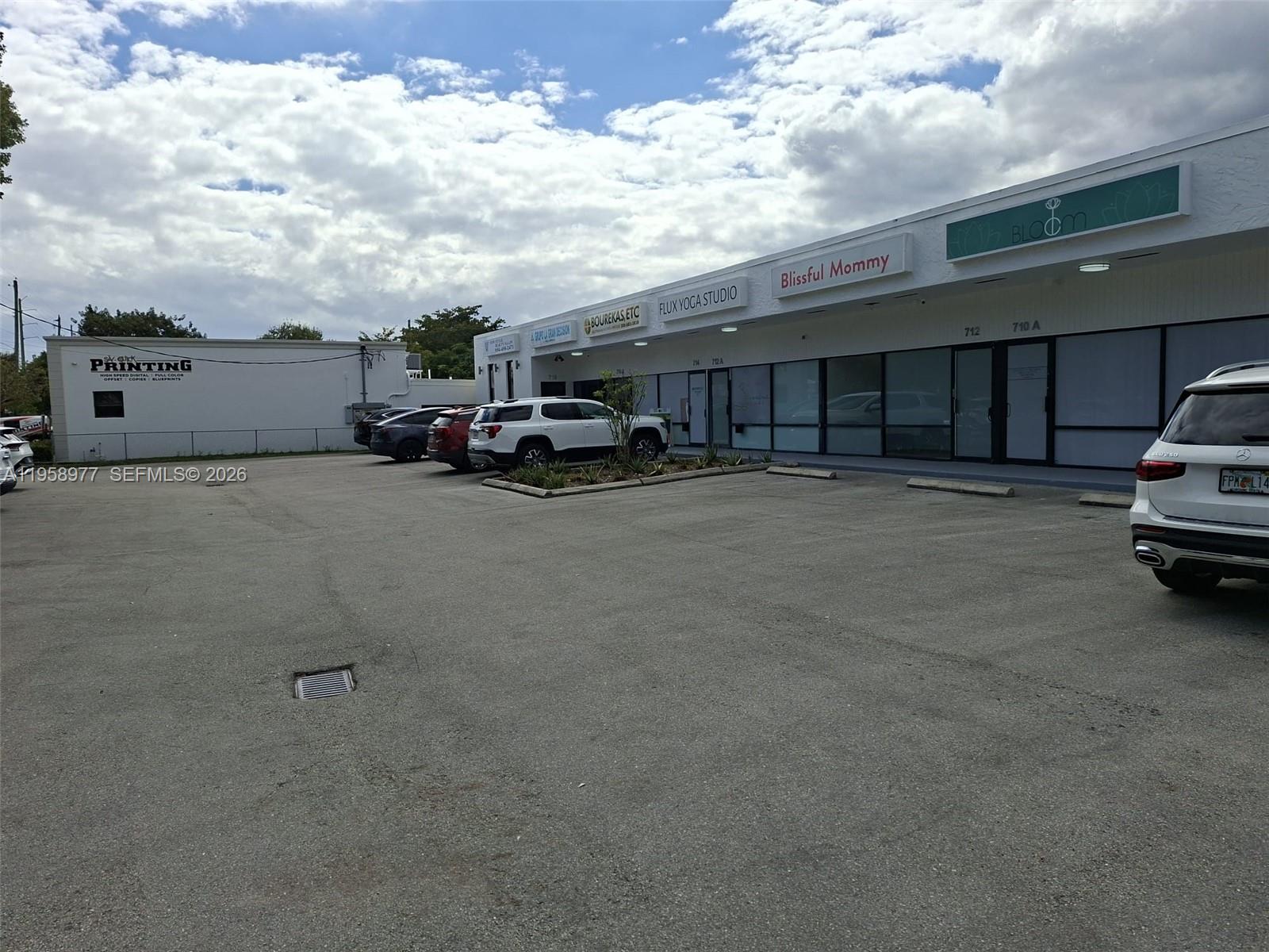 712 S Dixie Hwy
