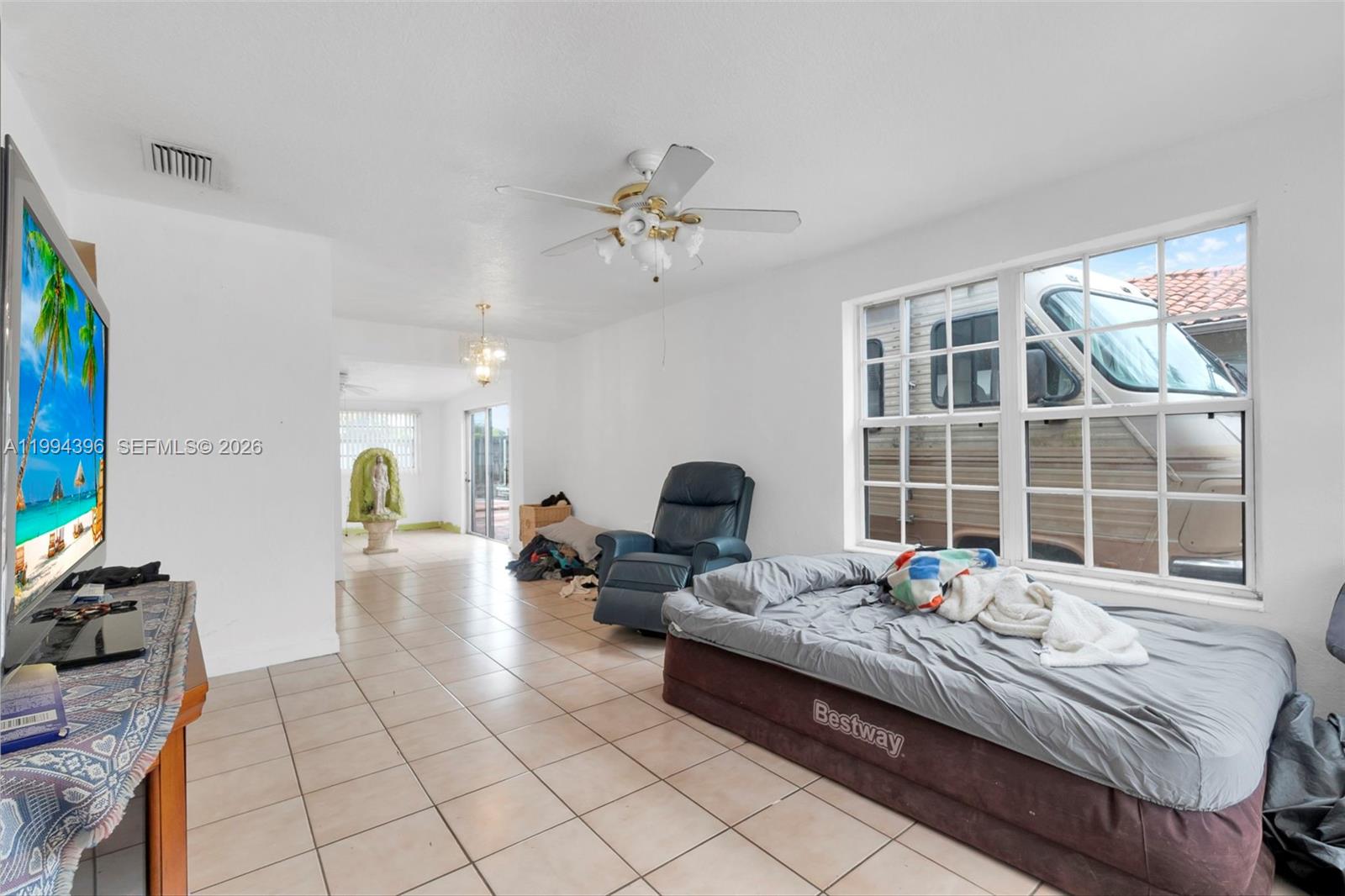 300 Northwest Blvd