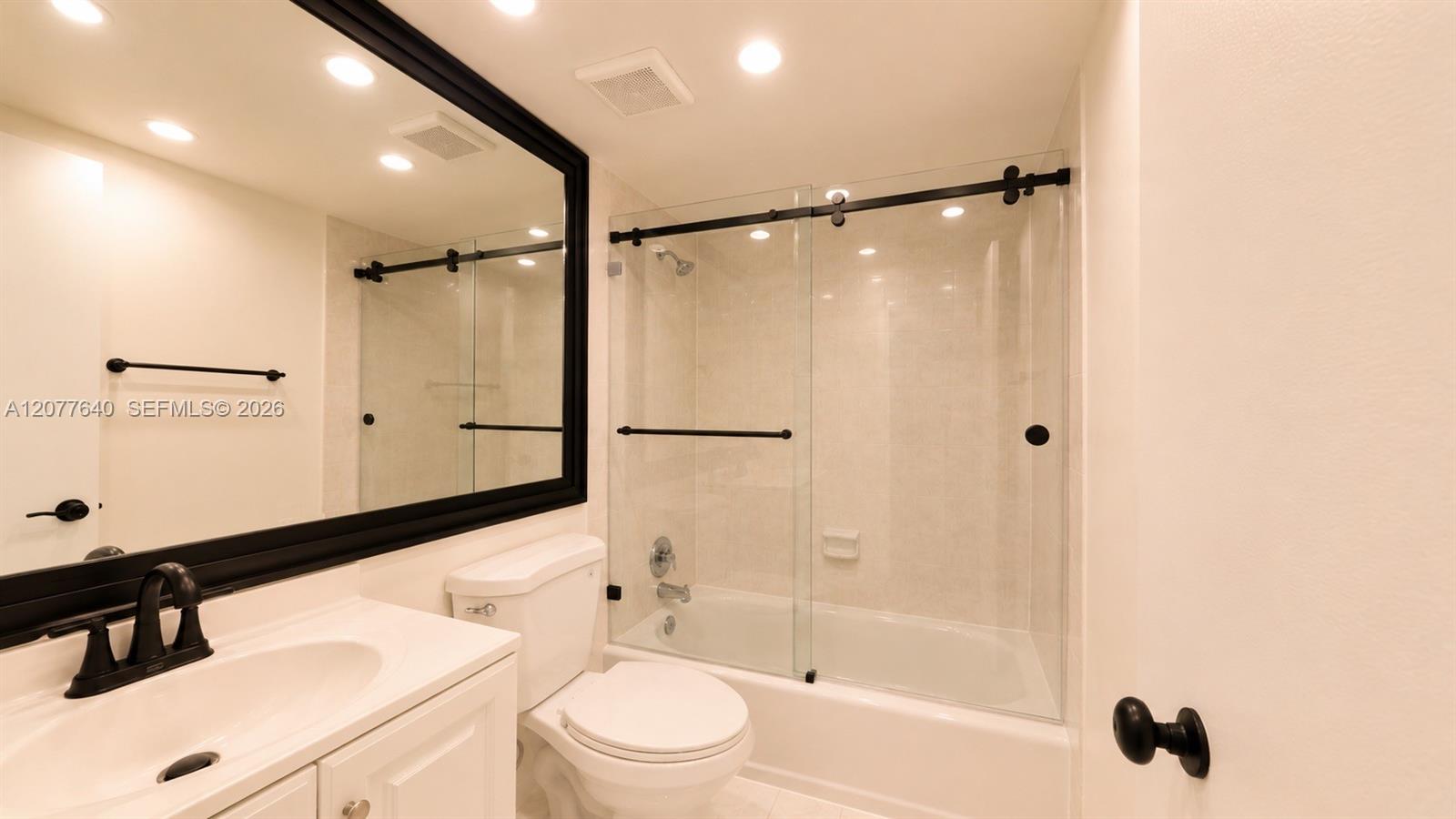 7745 SW 86th St # 323 Unit: D-323