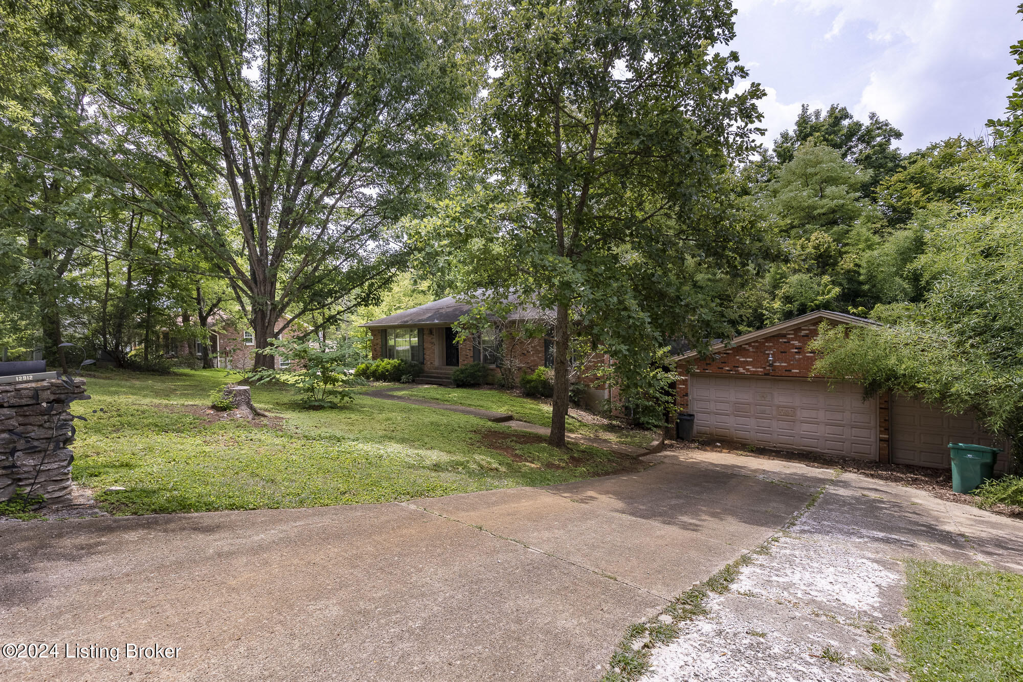 12912 Sunnybrook Dr