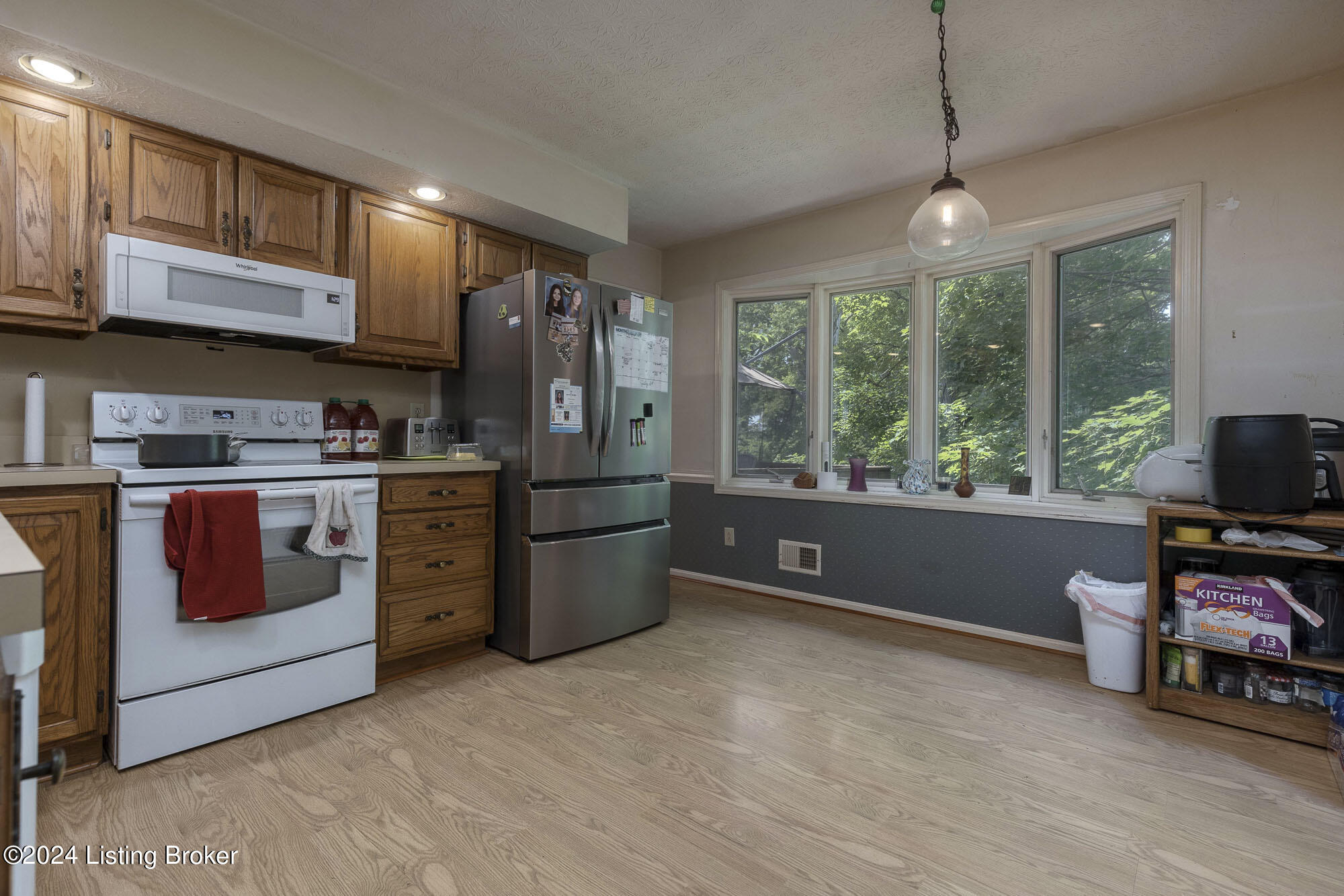 12912 Sunnybrook Dr