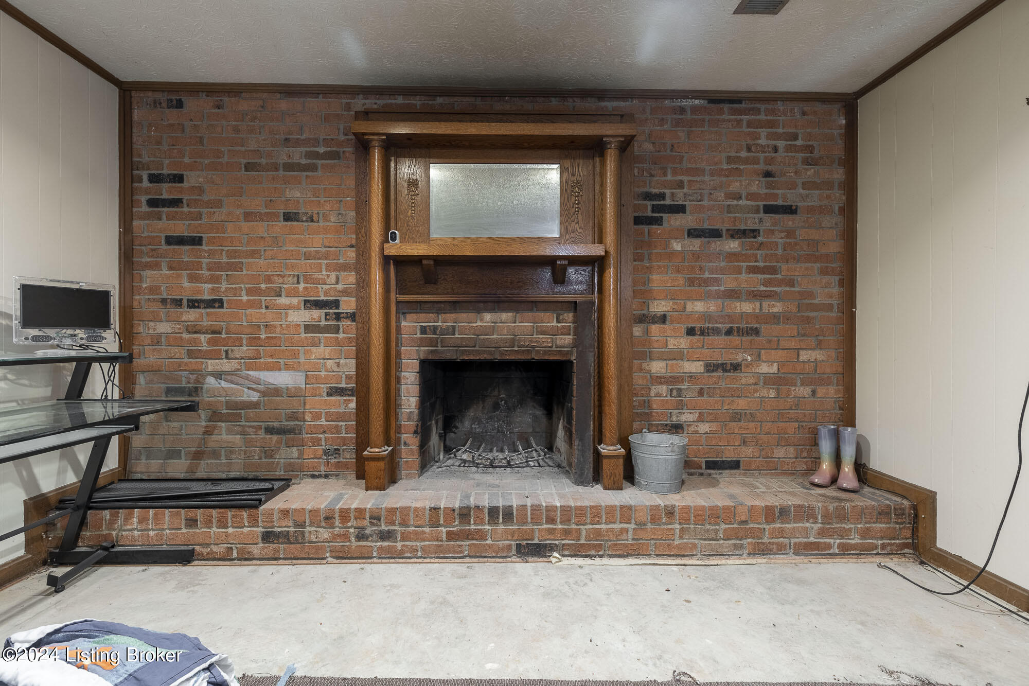 12912 Sunnybrook Dr