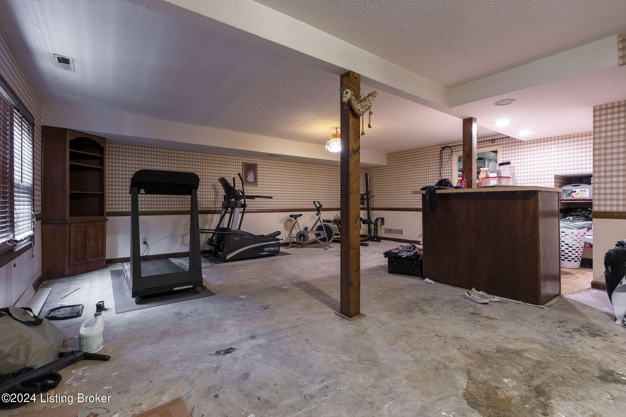 12912 Sunnybrook Dr