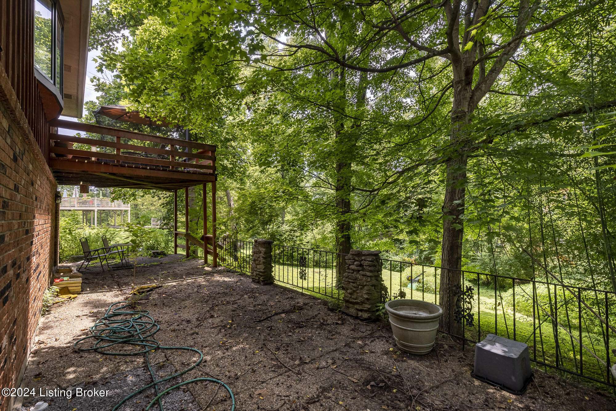 12912 Sunnybrook Dr
