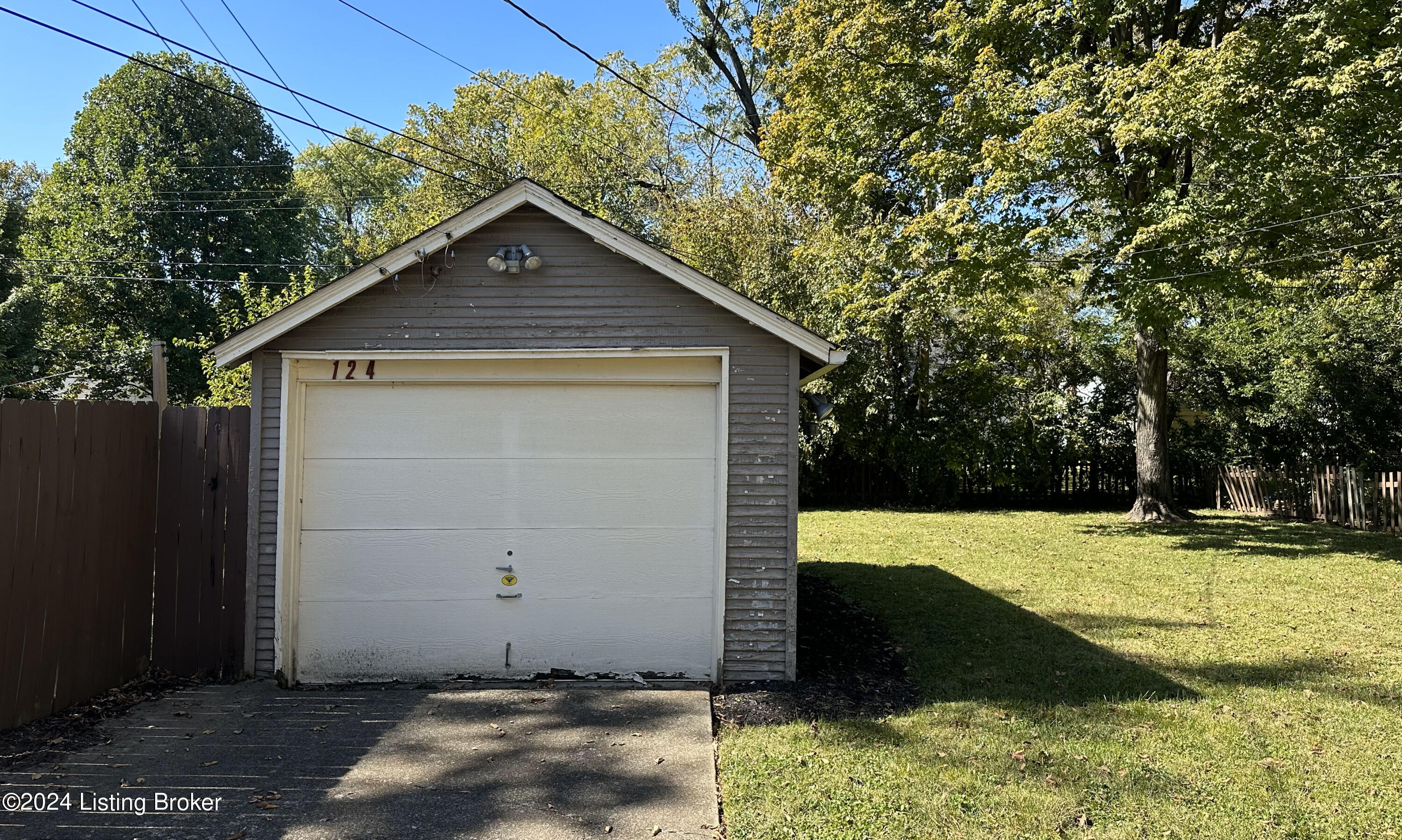 124 Bonner Ave