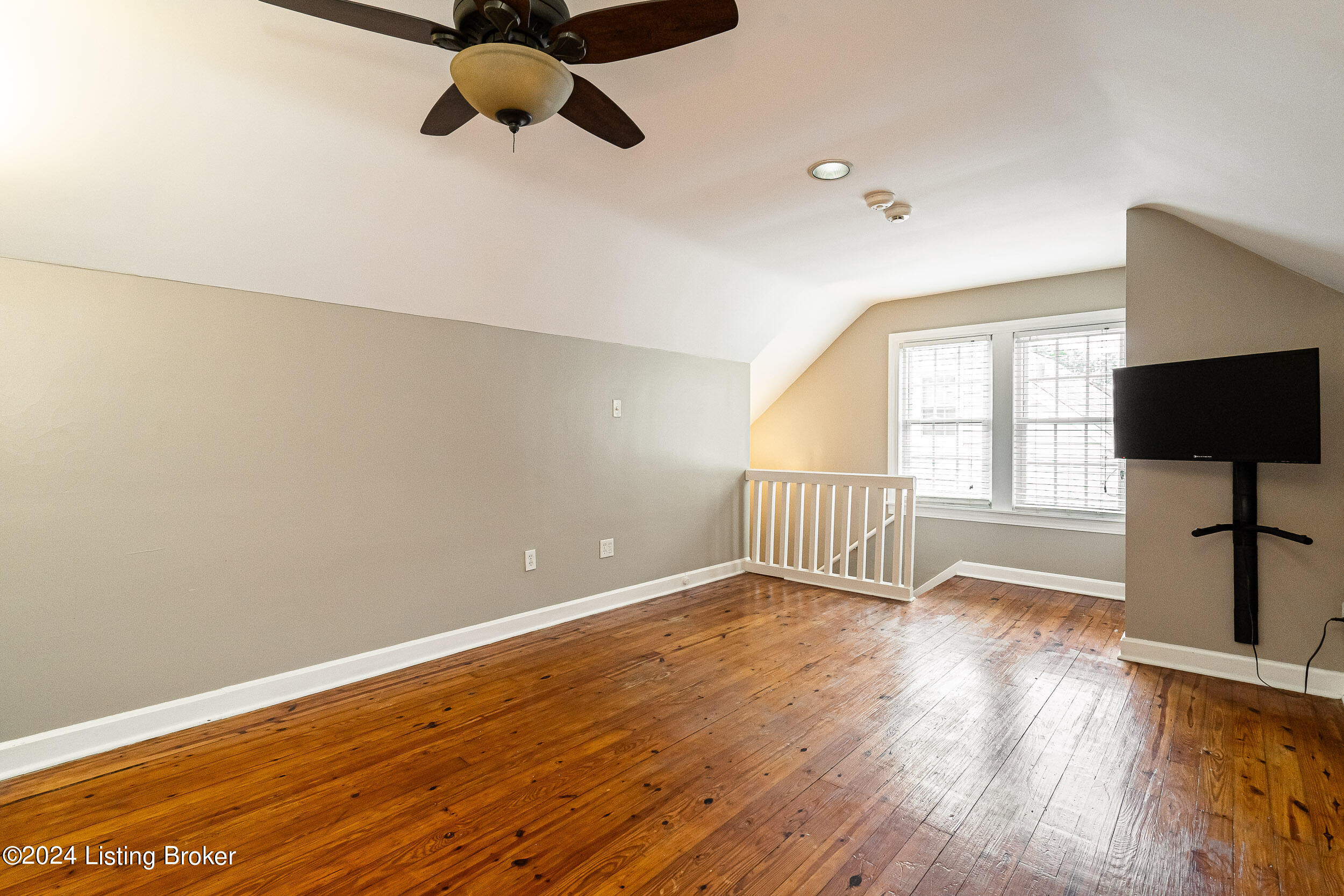 124 Bonner Ave