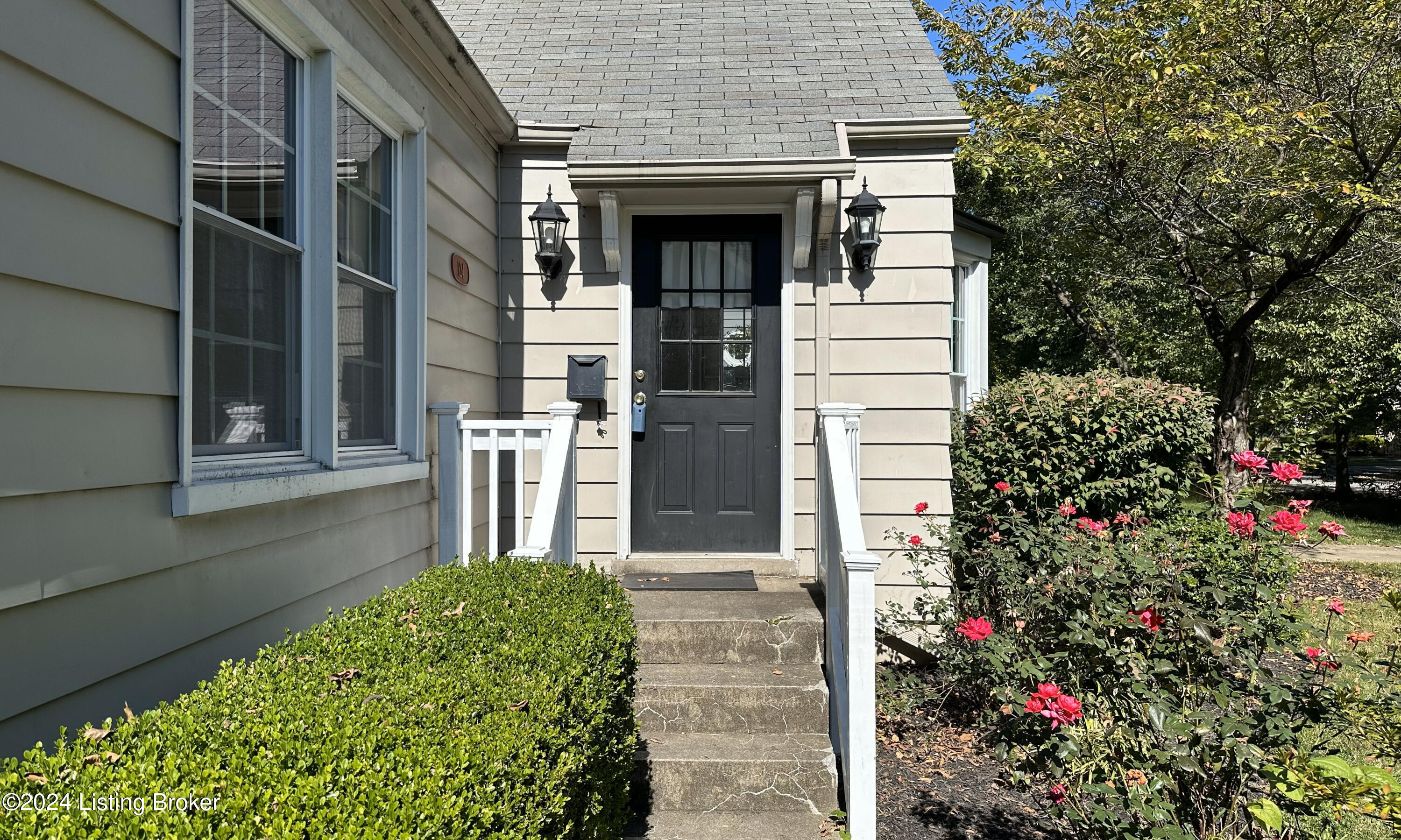 124 Bonner Ave