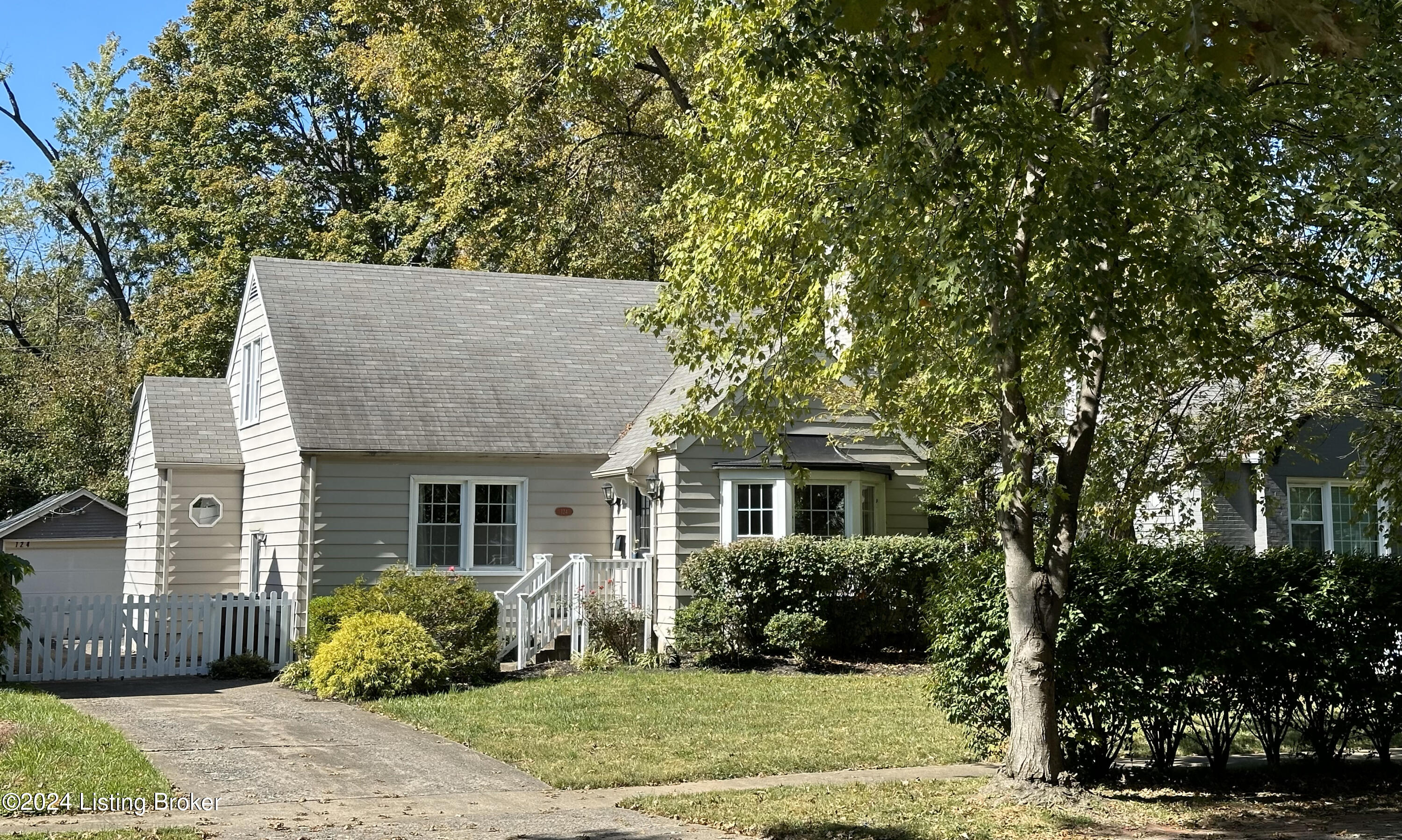 124 Bonner Ave