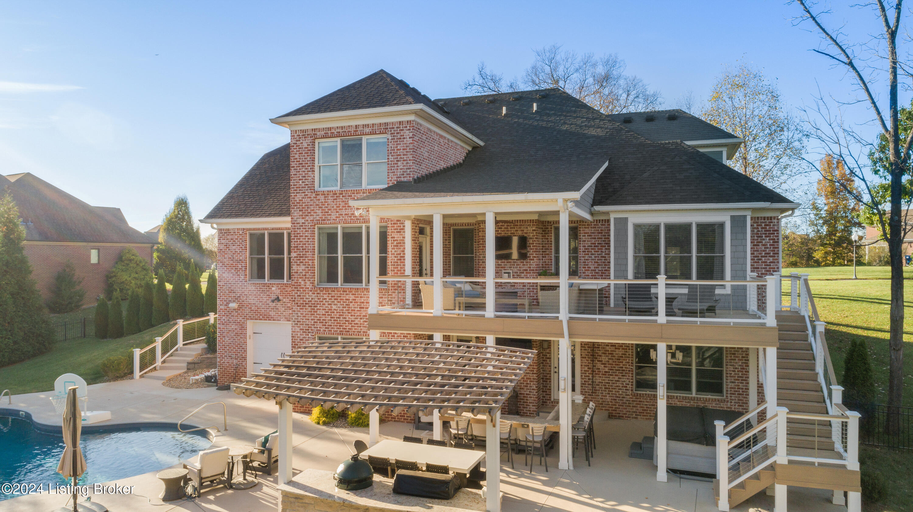 13302 Longwood Ln