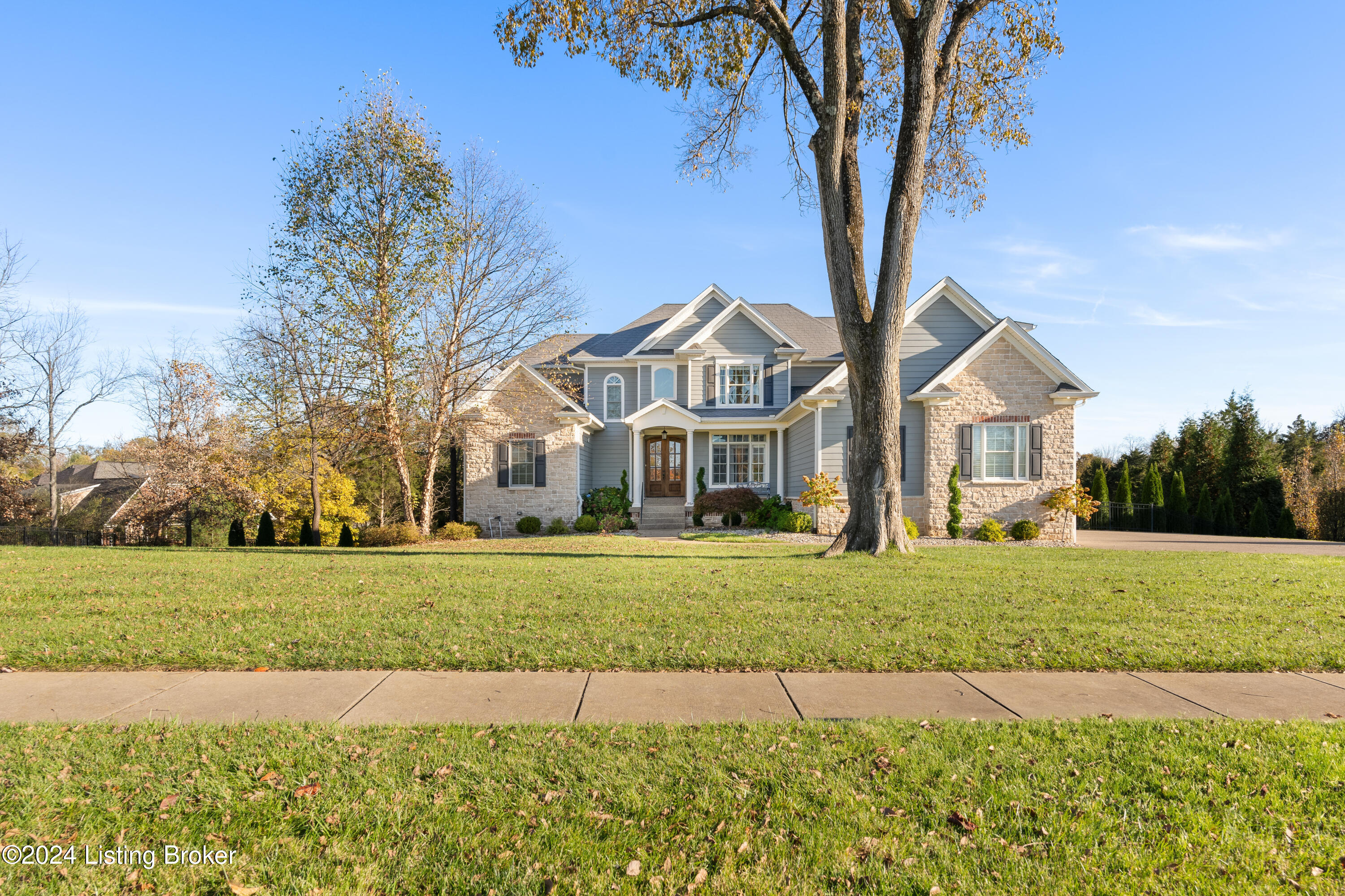 13302 Longwood Ln