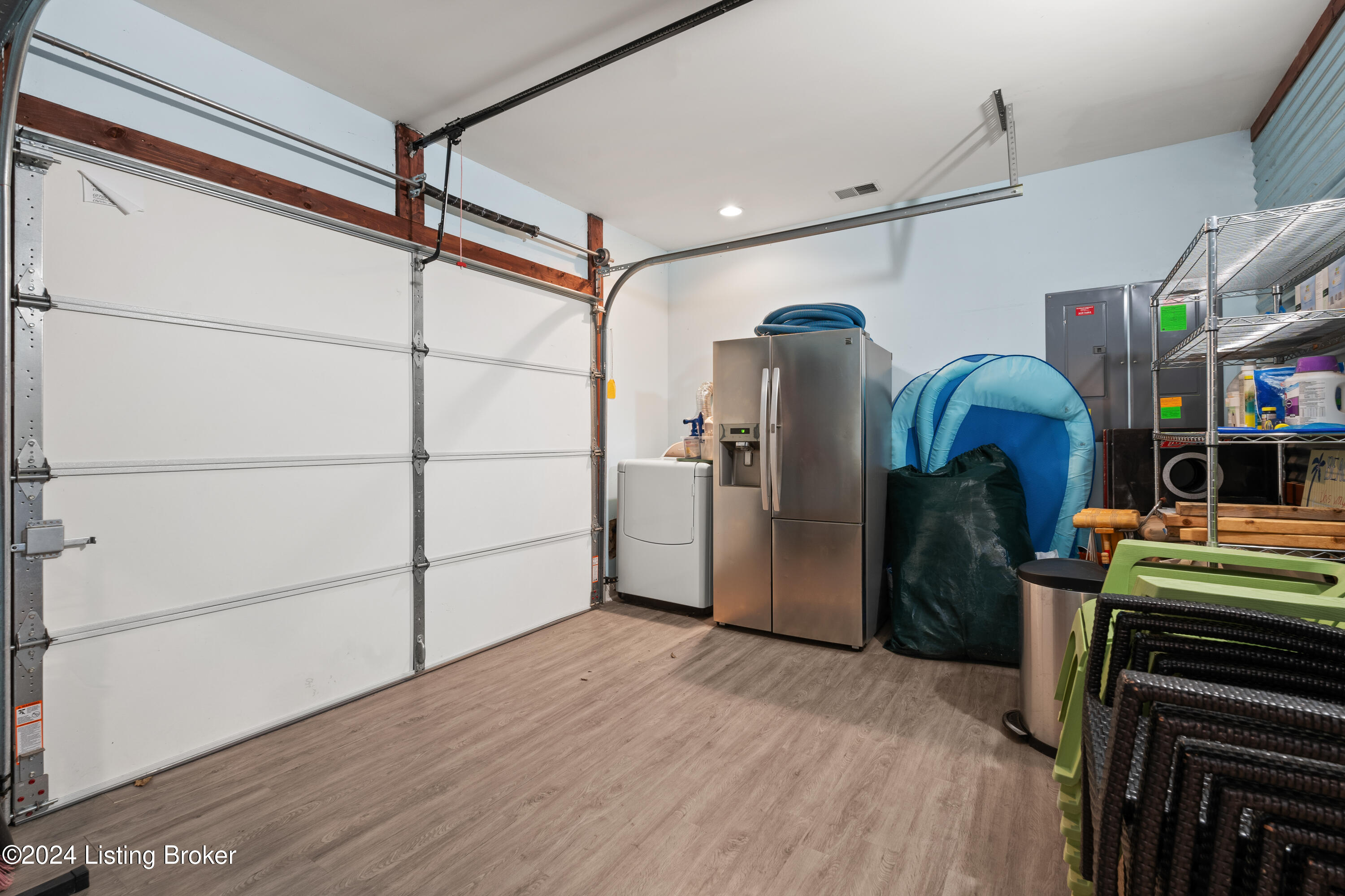 13302 Longwood Ln