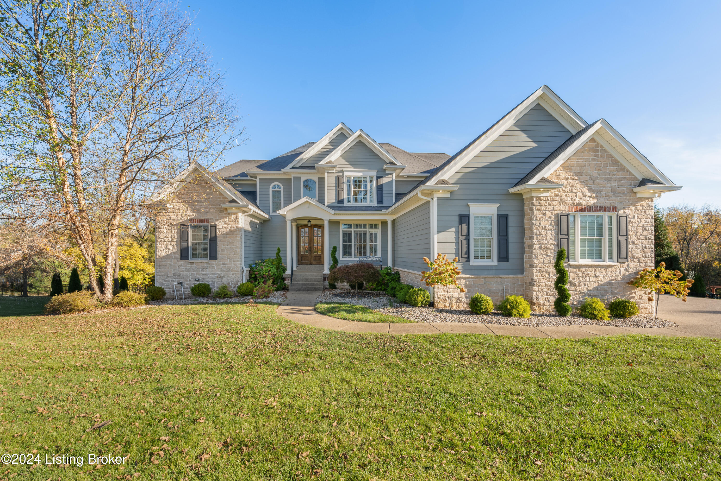 13302 Longwood Ln