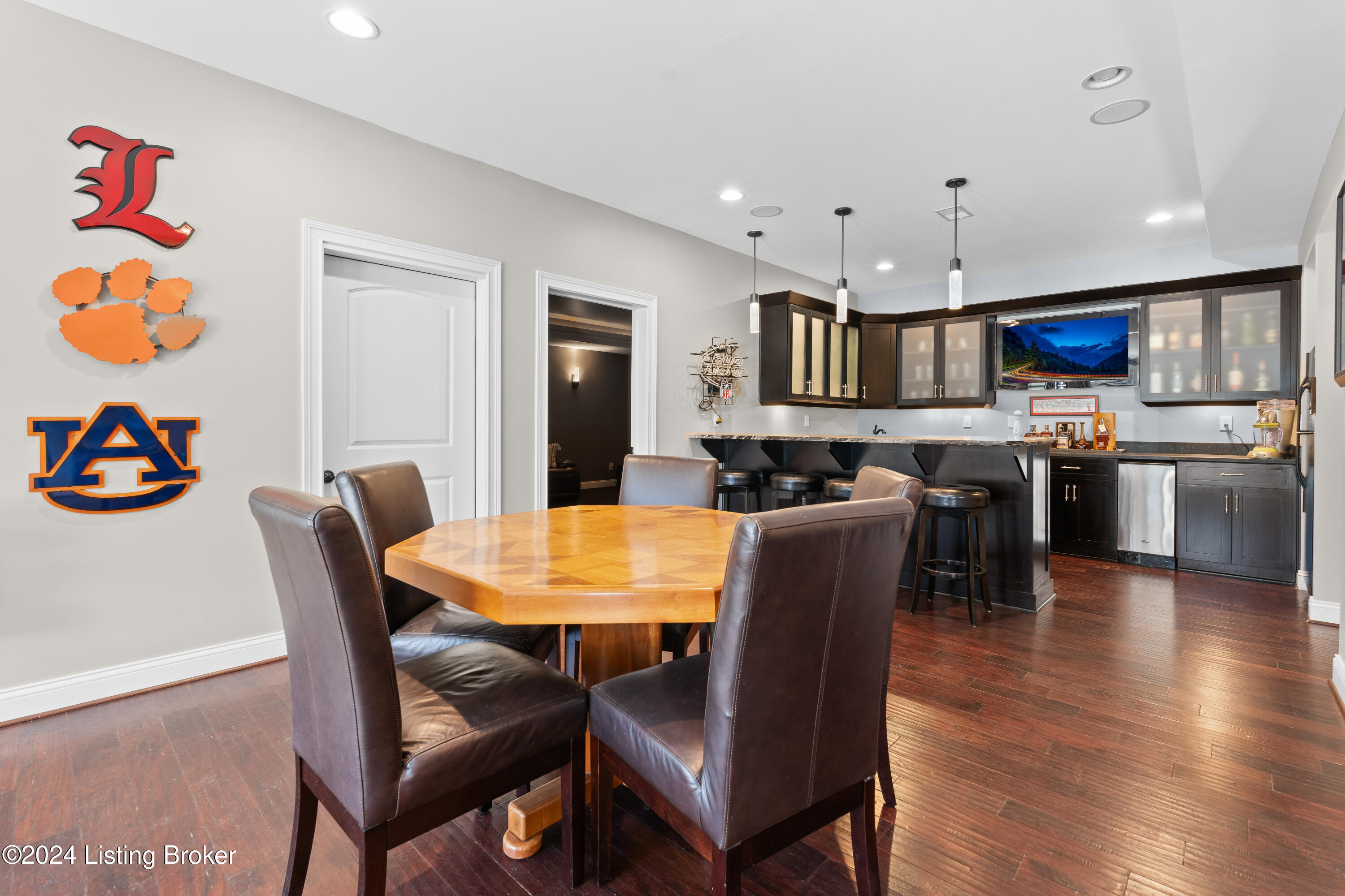 13302 Longwood Ln