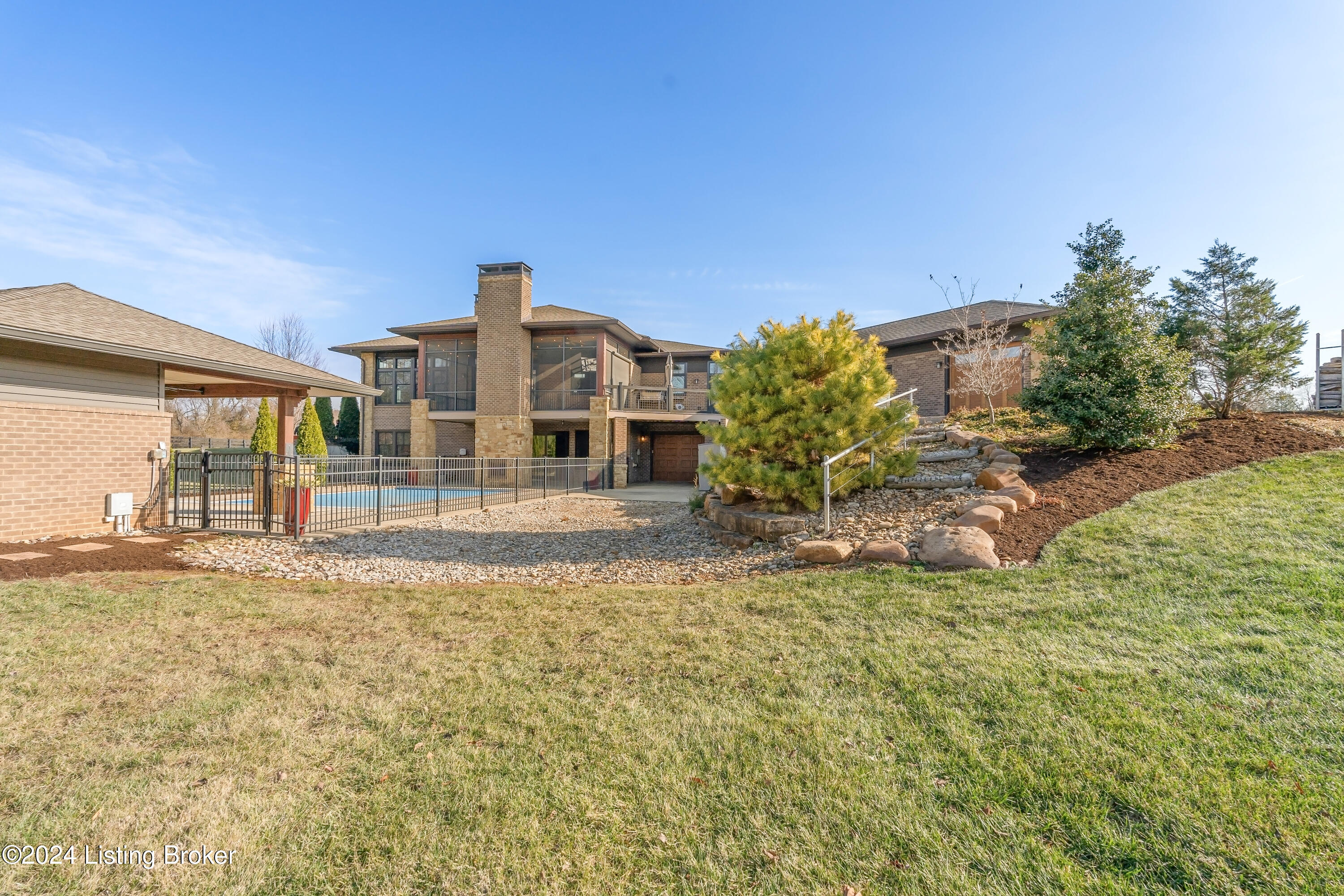 9306 Deepa Dr