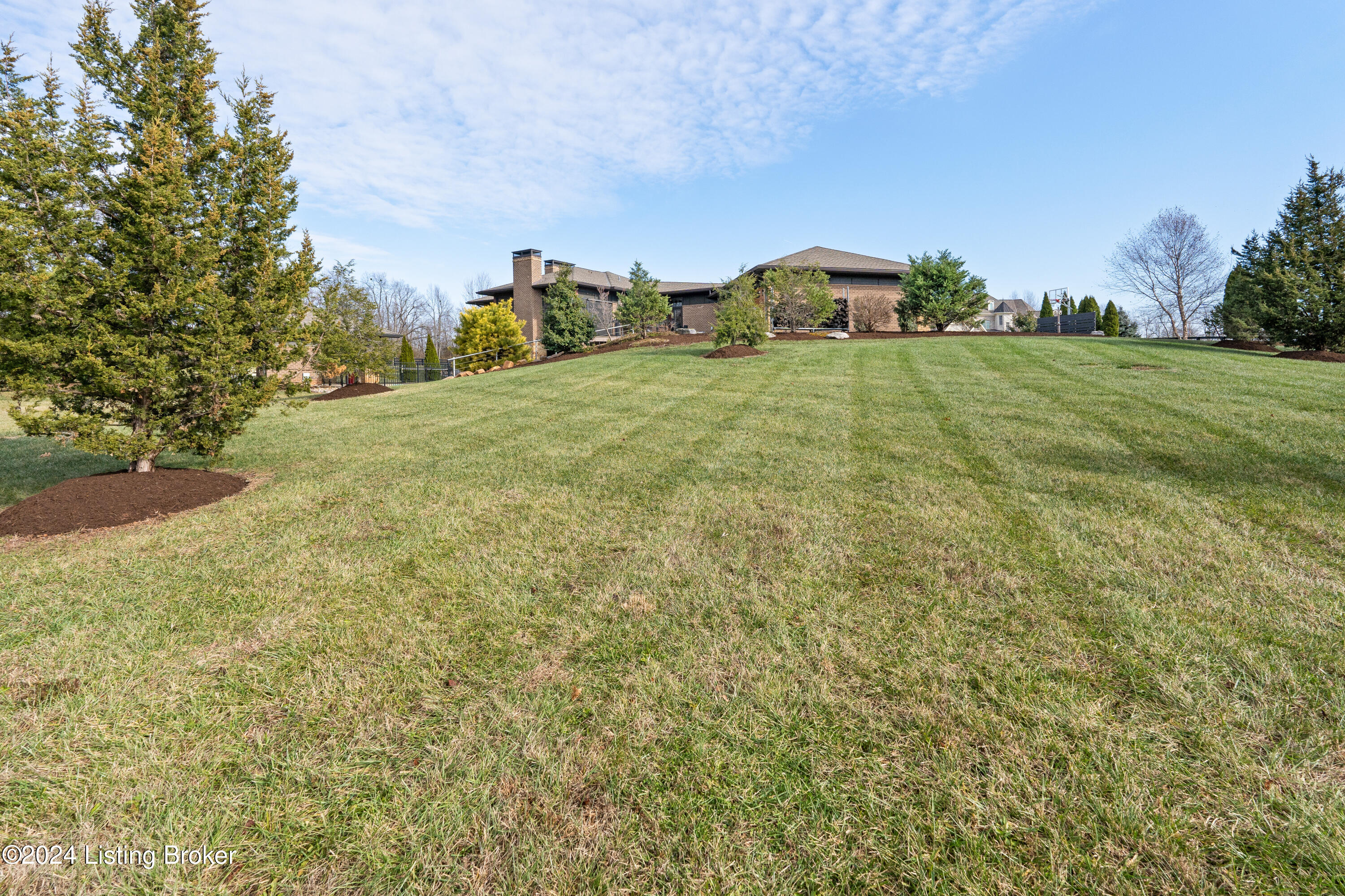 9306 Deepa Dr
