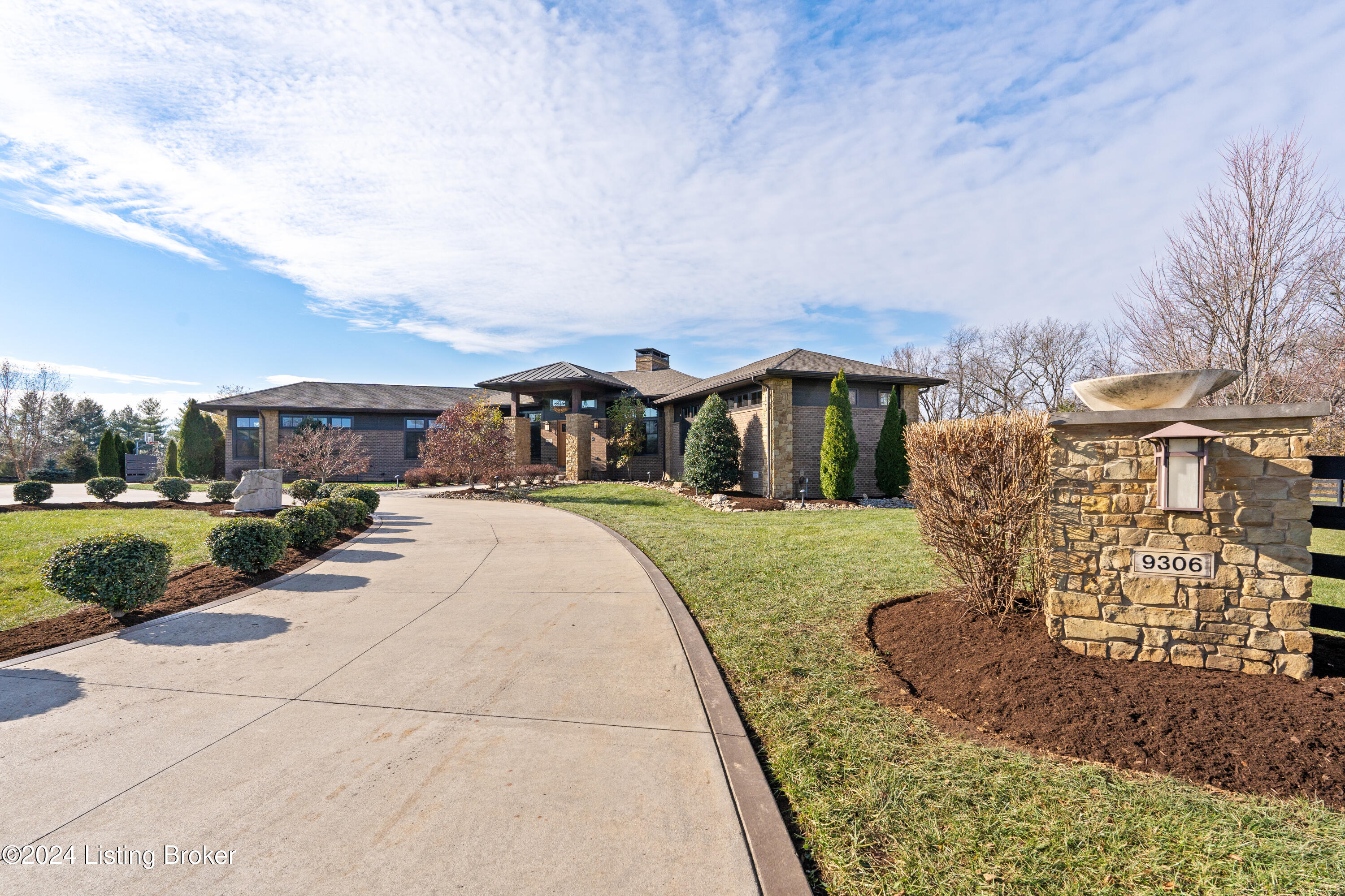 9306 Deepa Dr