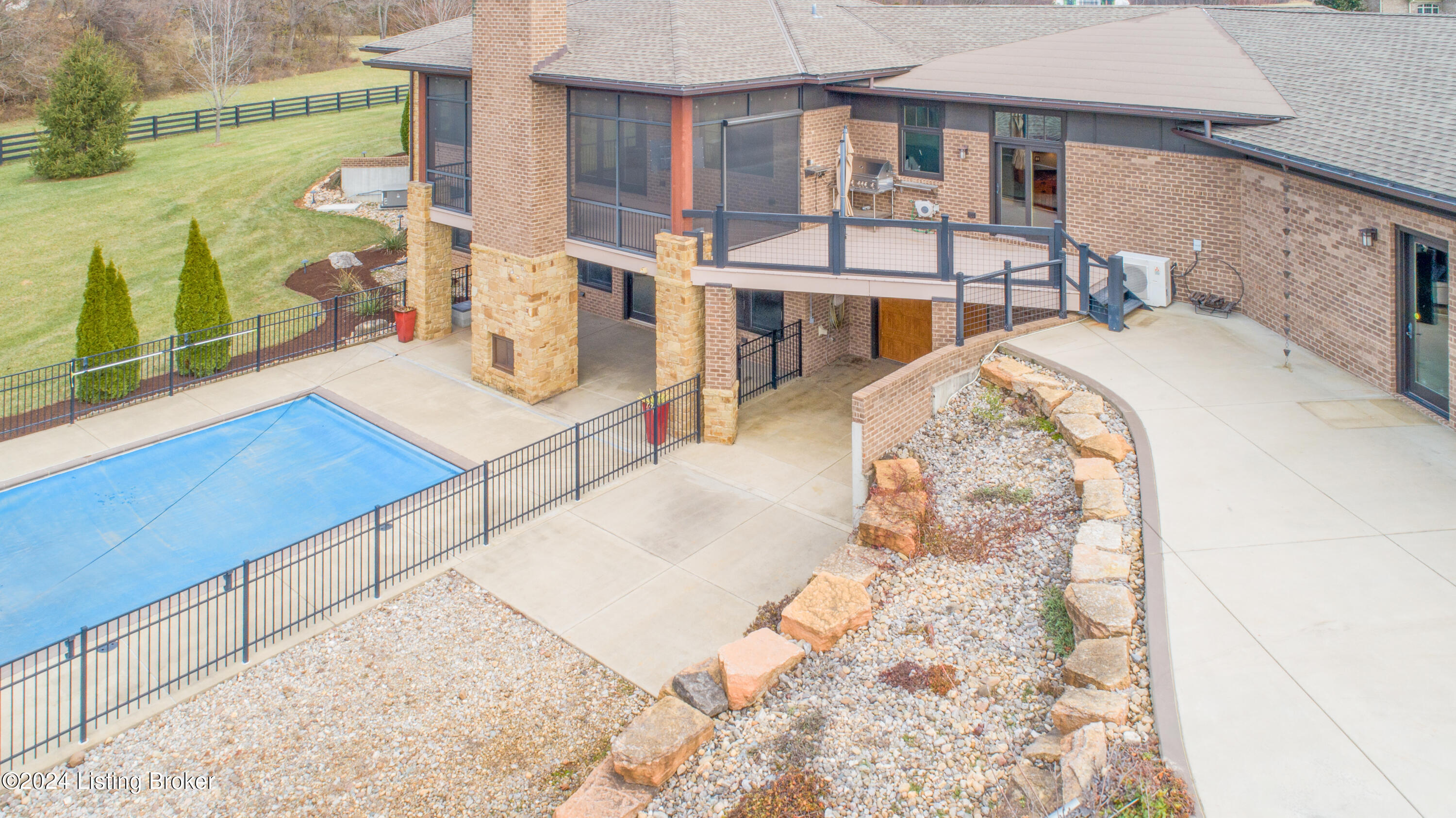 9306 Deepa Dr