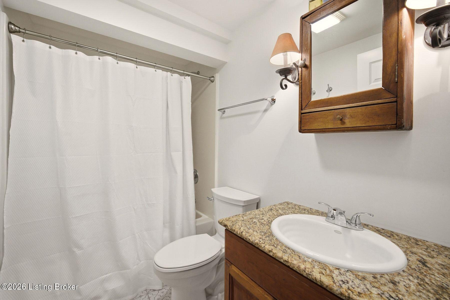 2212 Wynnewood Cir