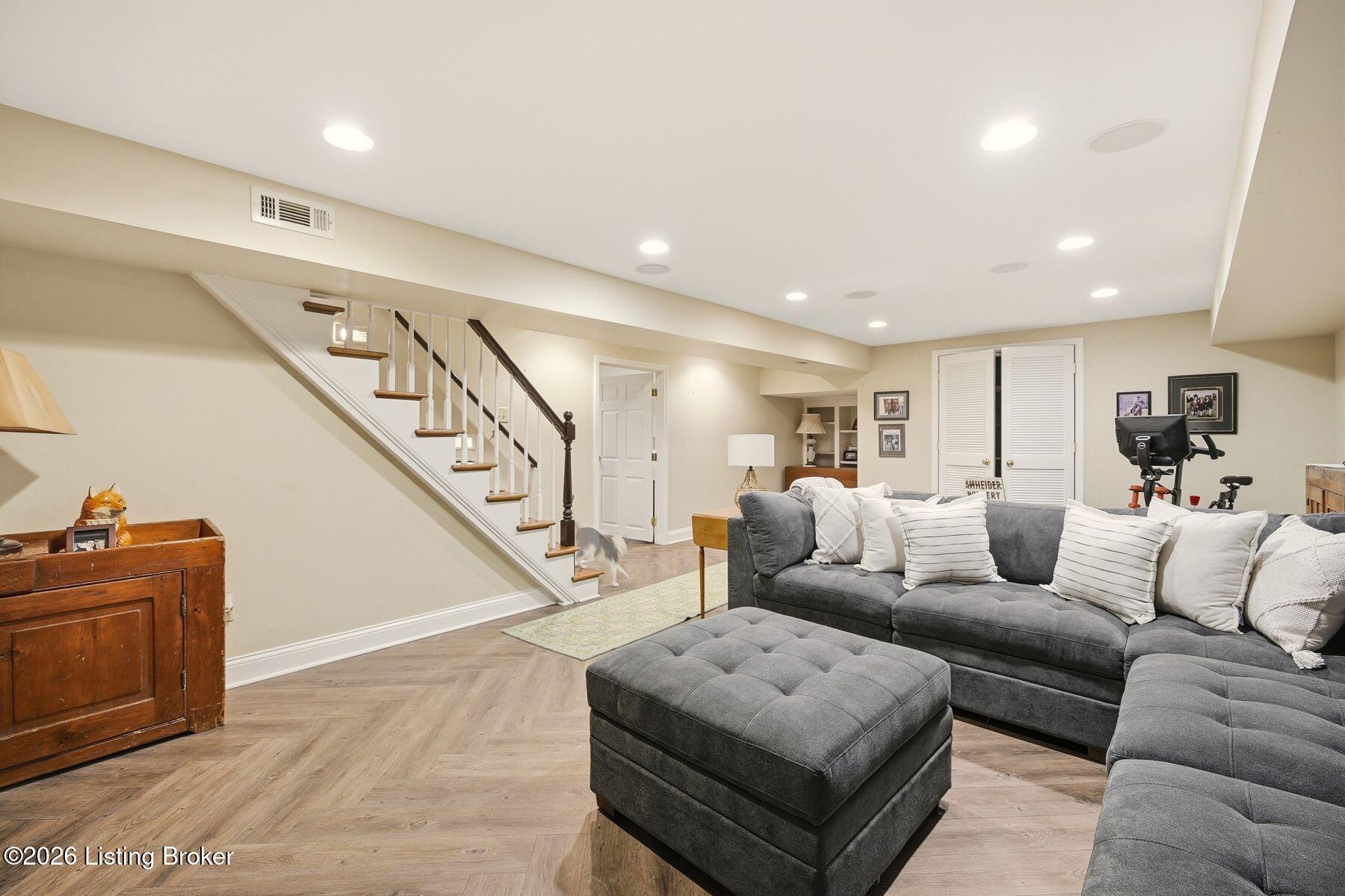 2212 Wynnewood Cir