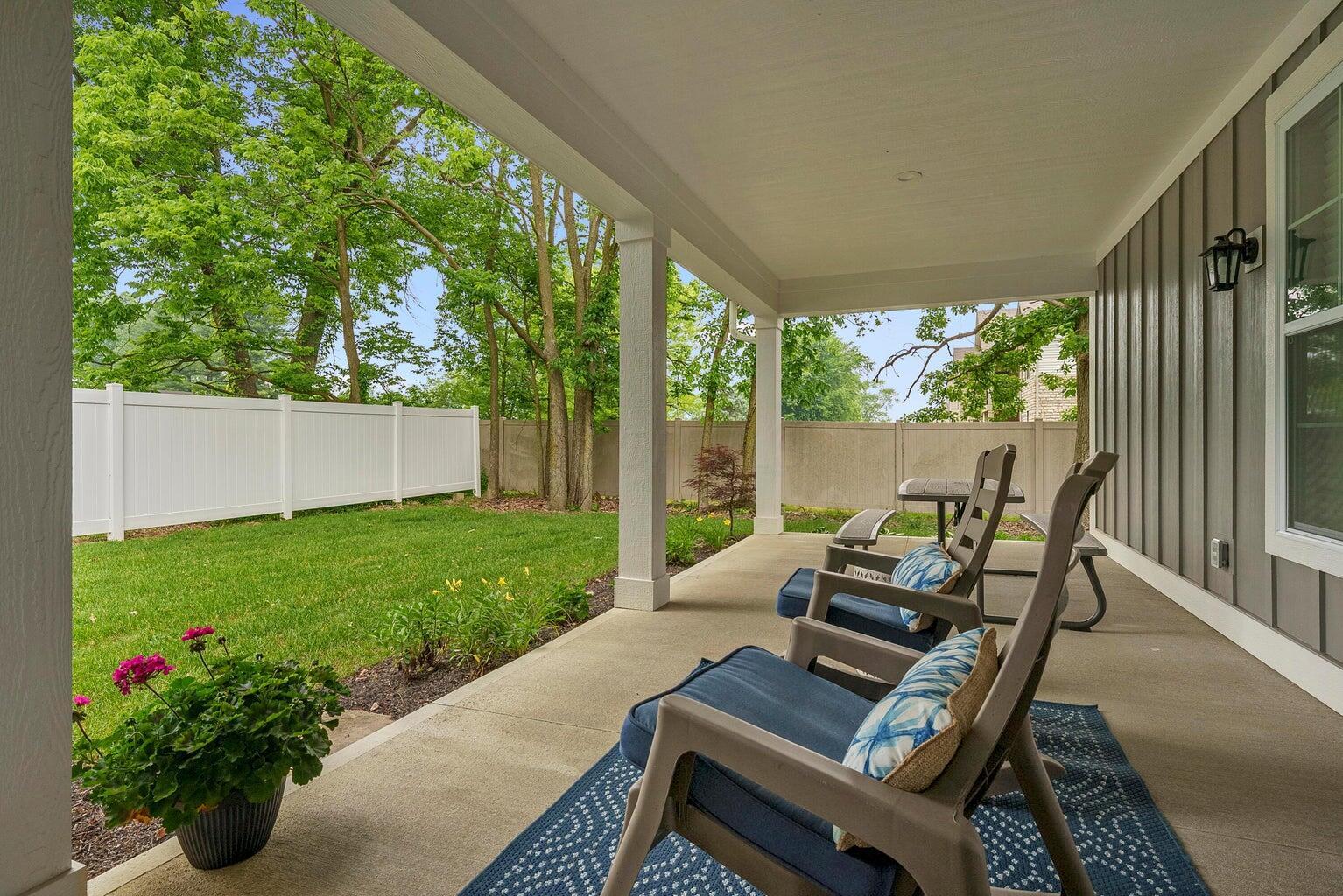 5787 Wisdom Loop, 8