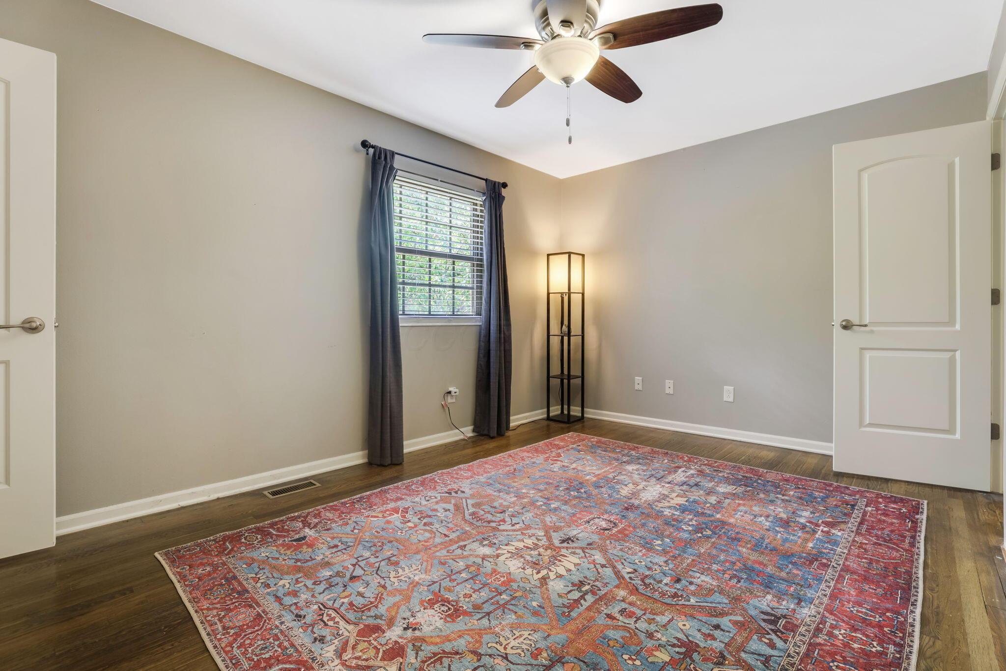 2564 Shore Line Lane