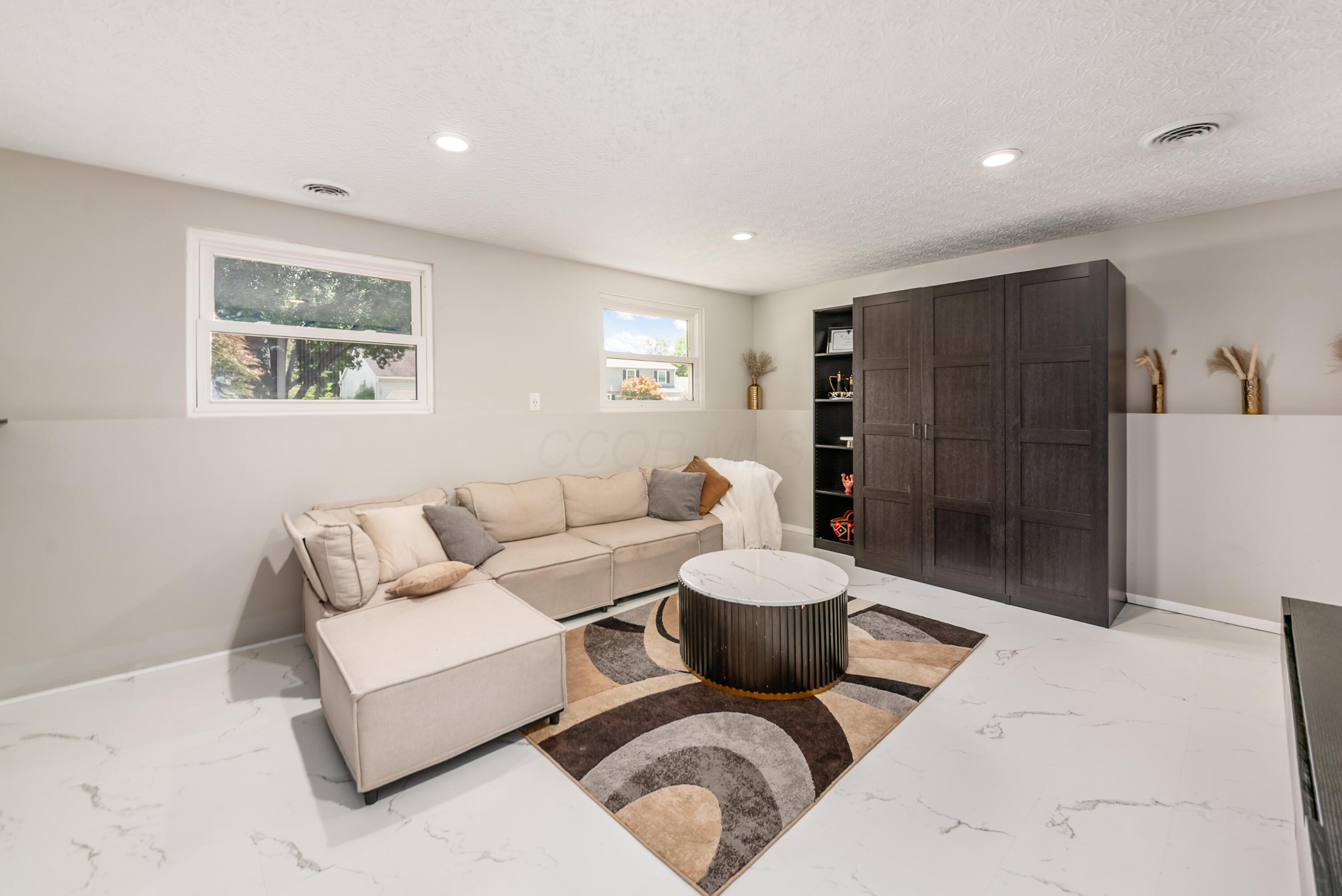 3250 Rensbury Court