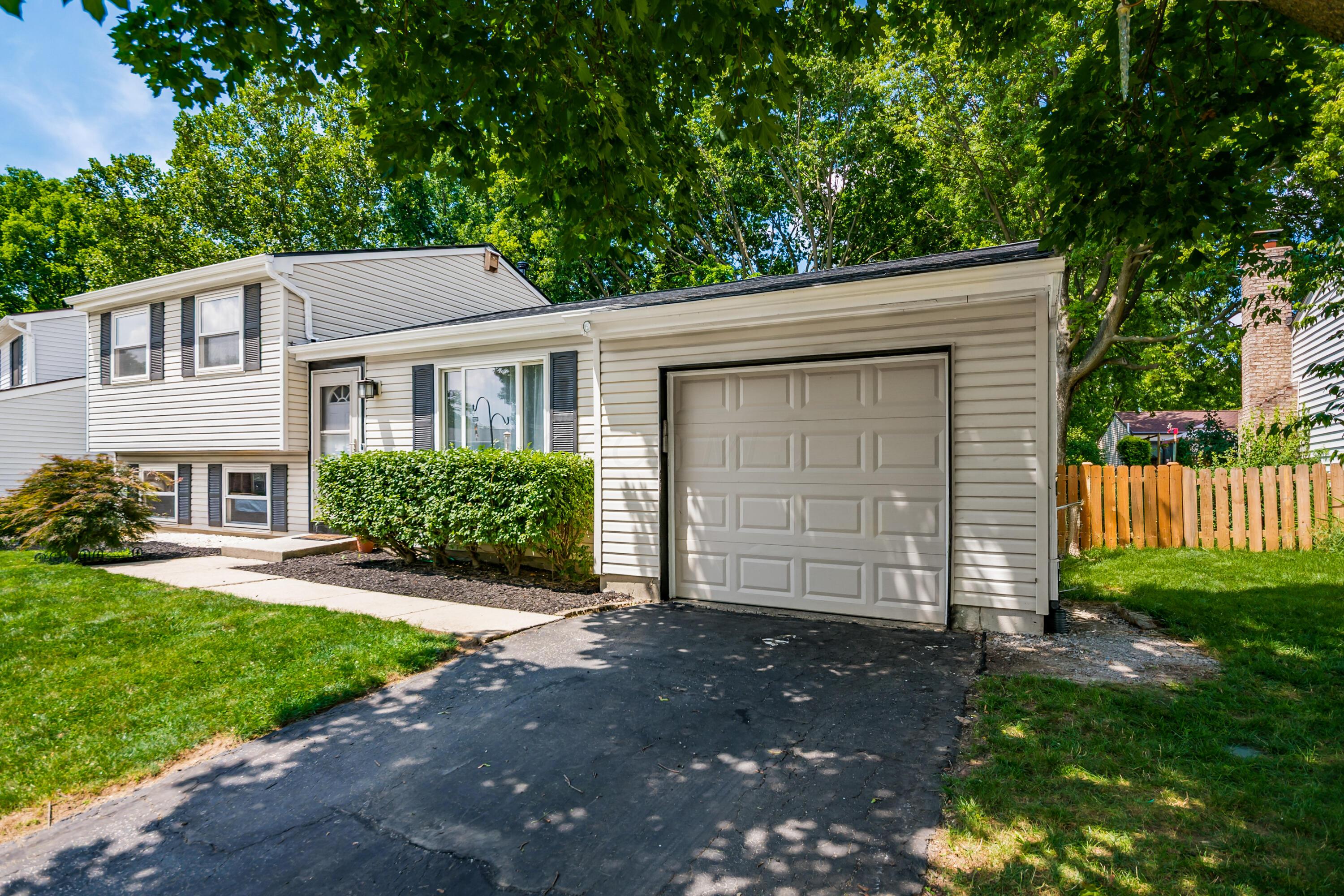 3250 Rensbury Court
