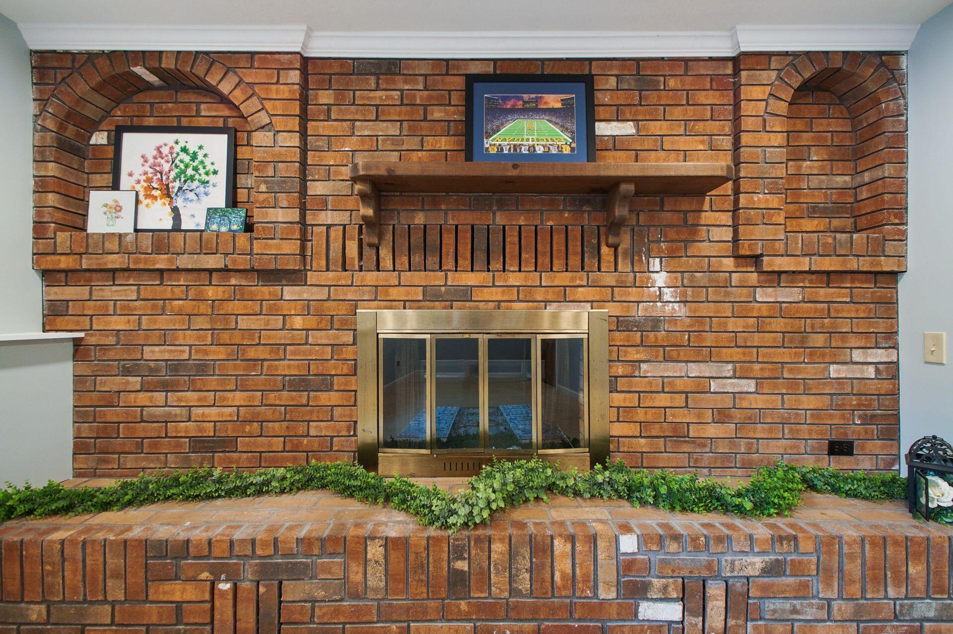 2119 Sari Lynn Court