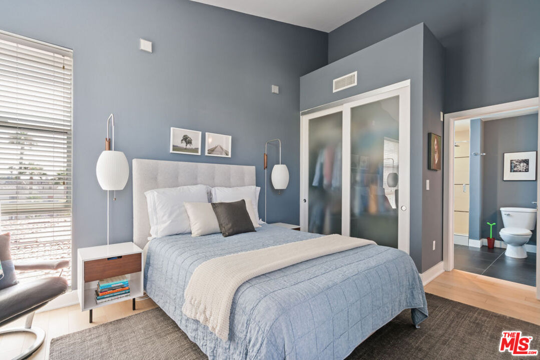 600 S Ridgeley Dr Unit: PH9