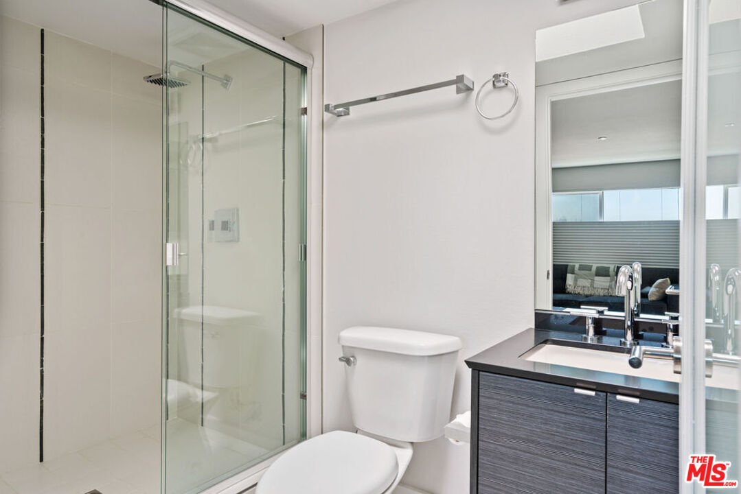 600 S Ridgeley Dr Unit: PH9