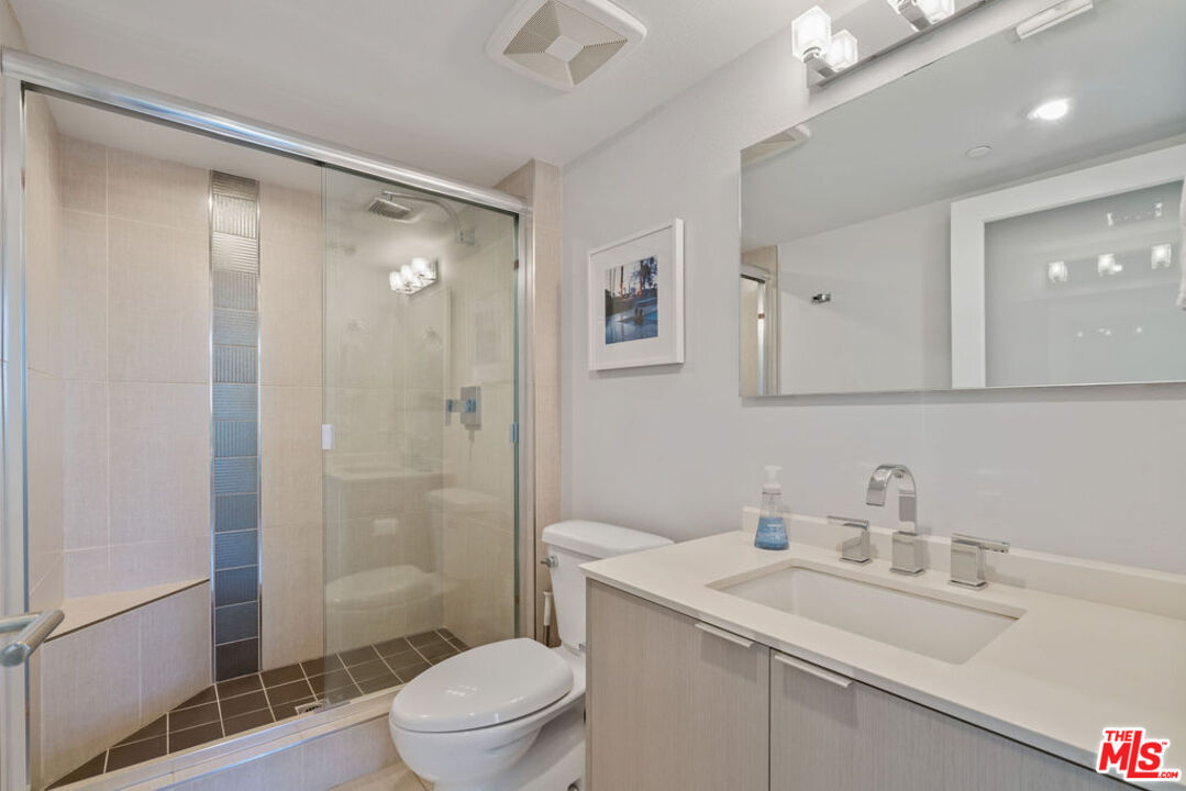 600 S Ridgeley Dr Unit: PH9