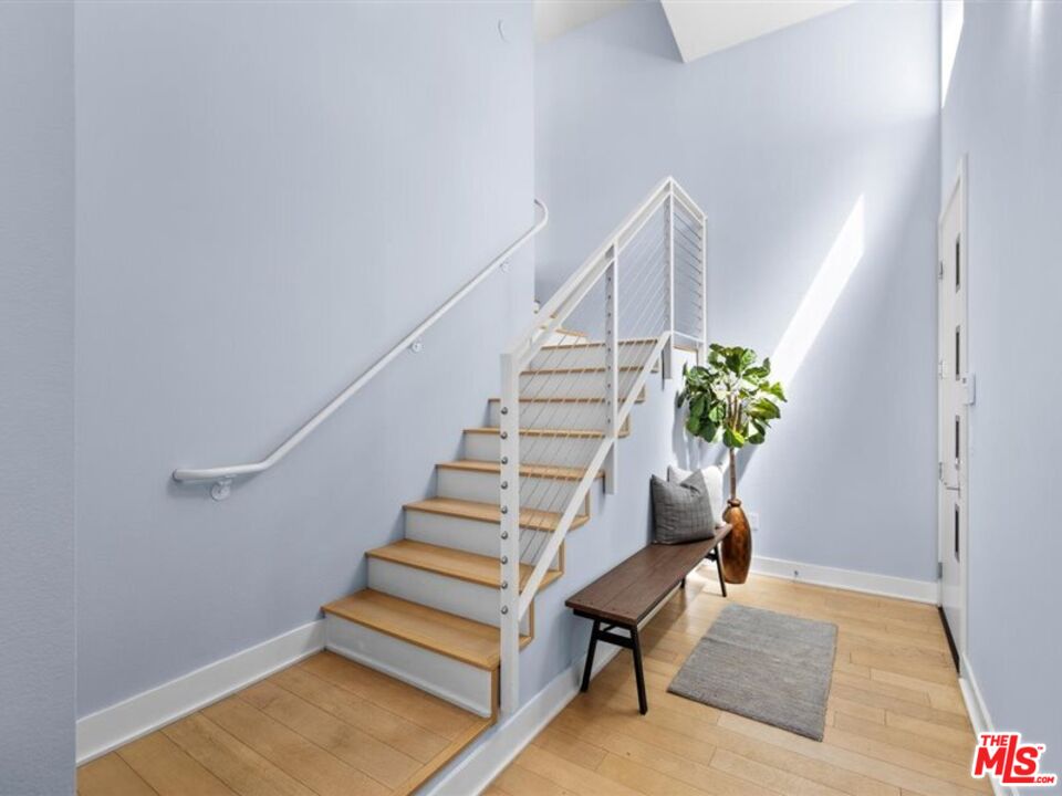 600 S Ridgeley Dr Unit: 2