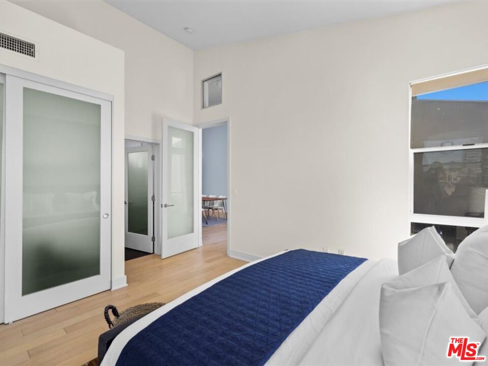 600 S Ridgeley Dr Unit: 2