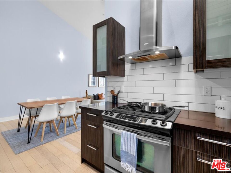 600 S Ridgeley Dr Unit: 2