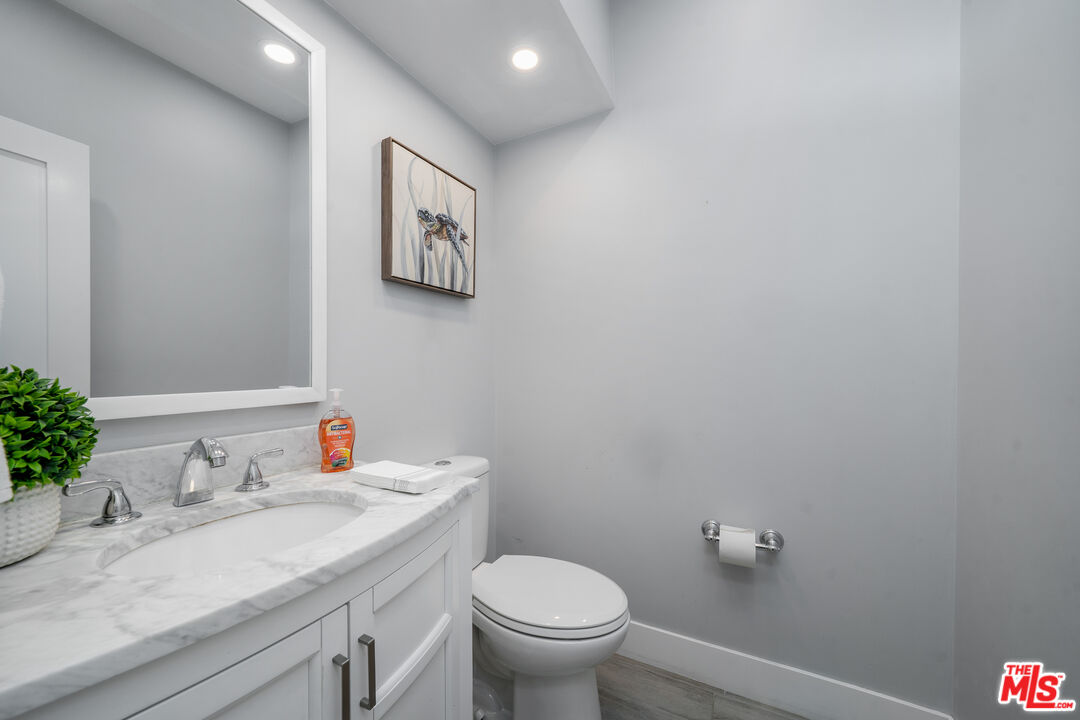 1504 Berkeley St Unit: D