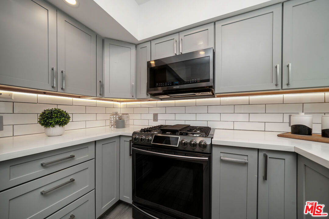 1504 Berkeley St Unit: D