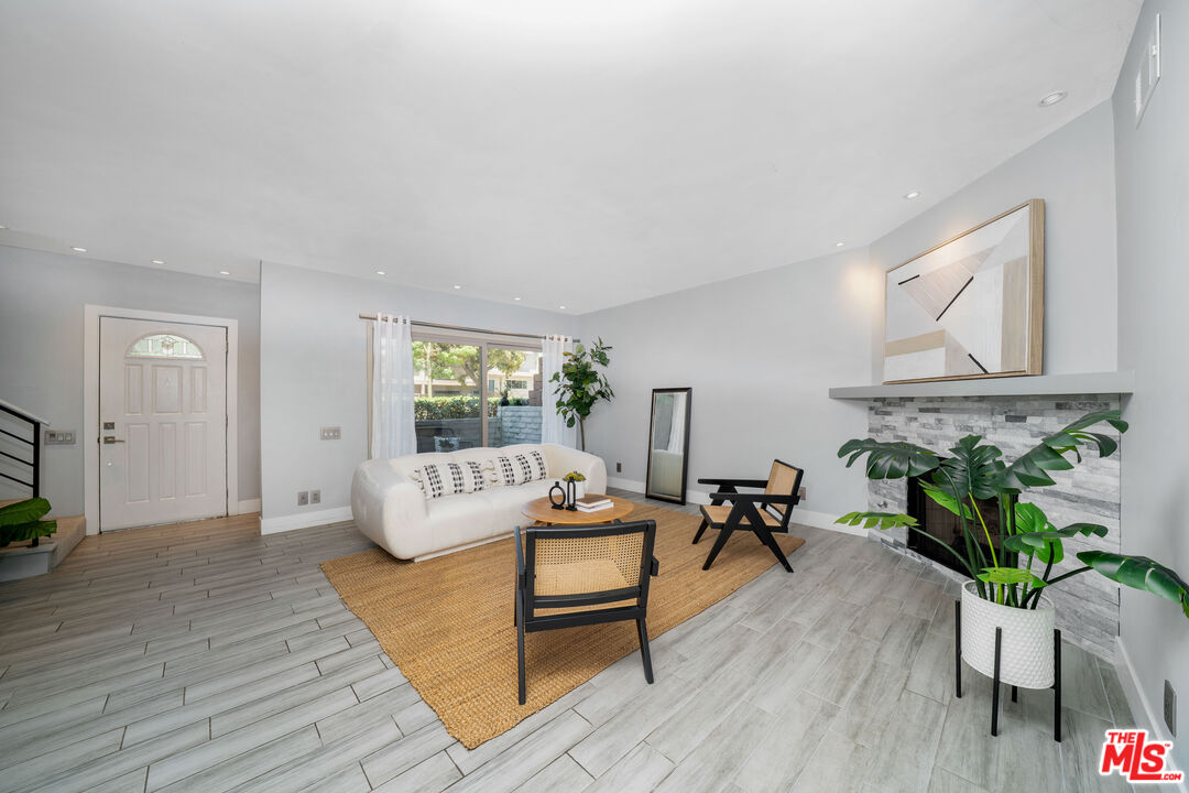 1504 Berkeley St Unit: D