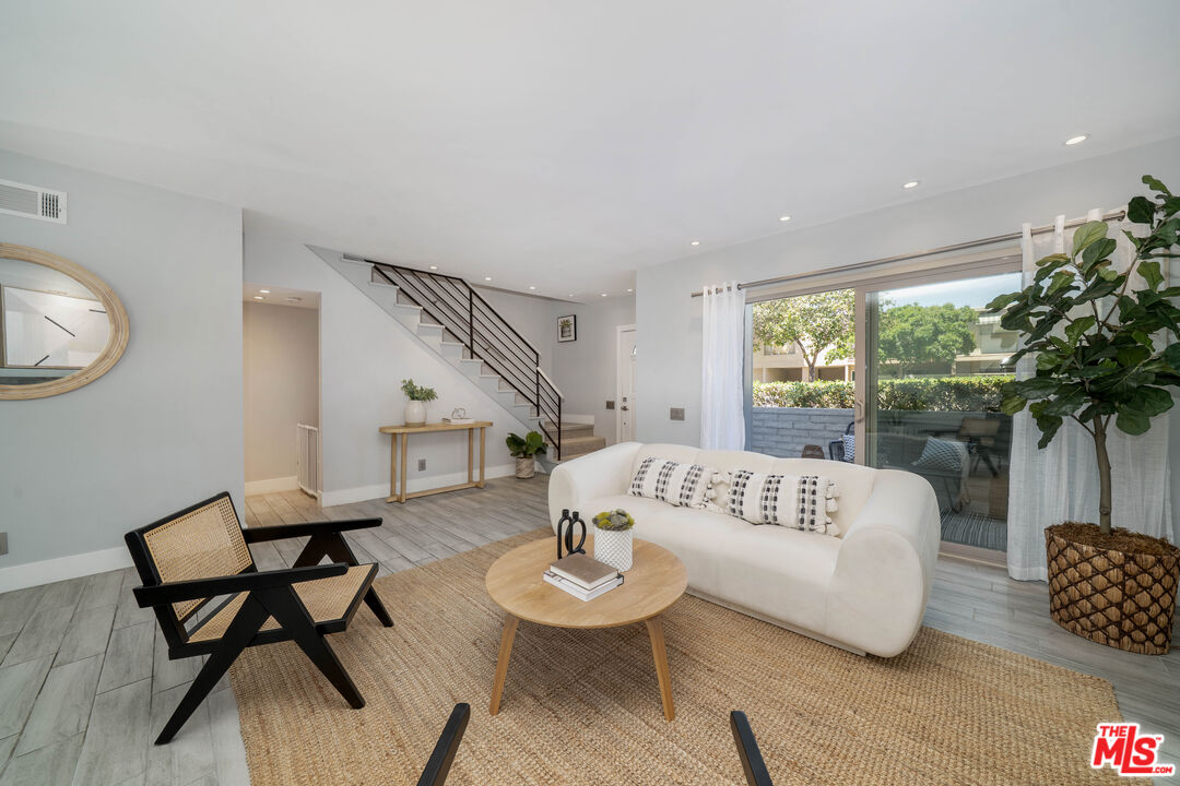 1504 Berkeley St Unit: D