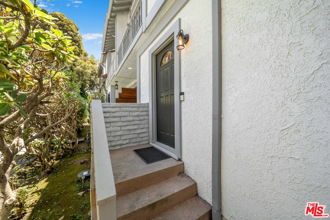 1504 Berkeley St Unit: D