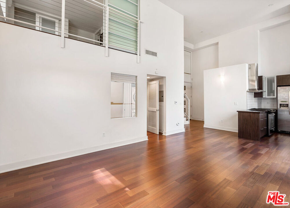 600 S Ridgeley Dr Unit: 101