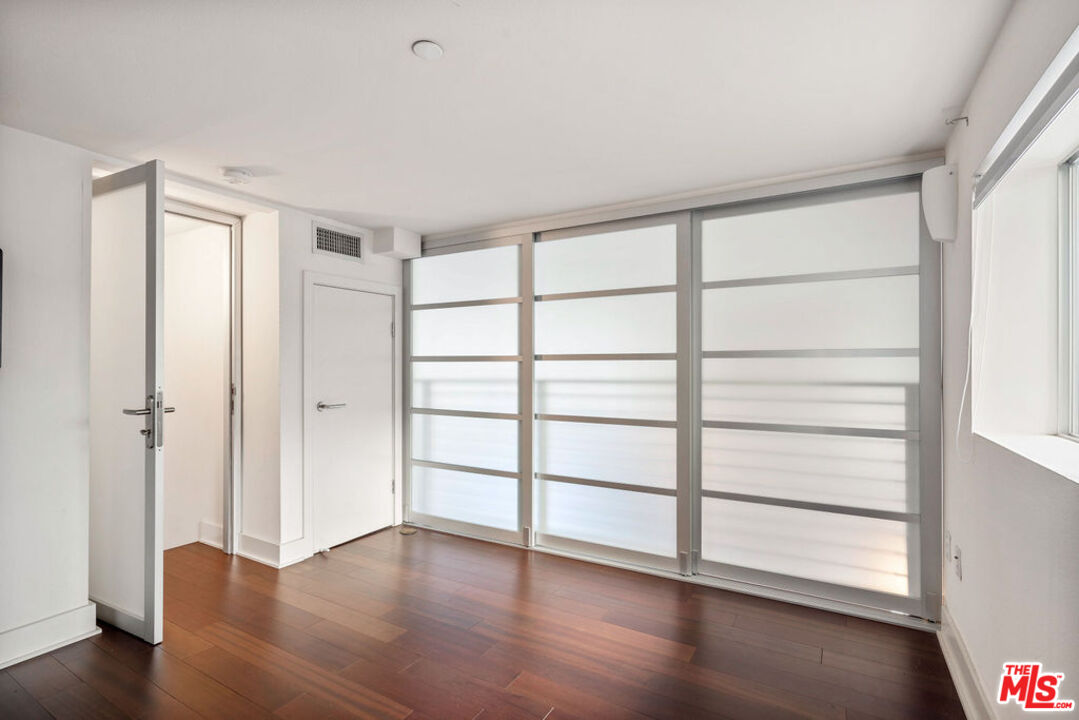 600 S Ridgeley Dr Unit: 101