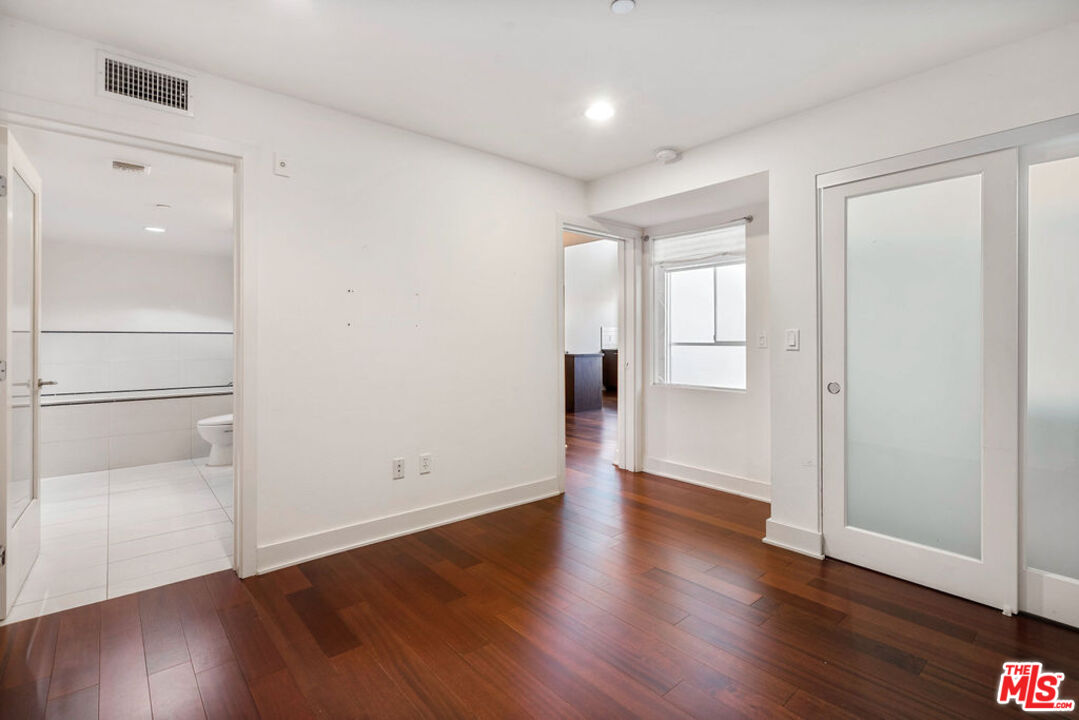 600 S Ridgeley Dr Unit: 101